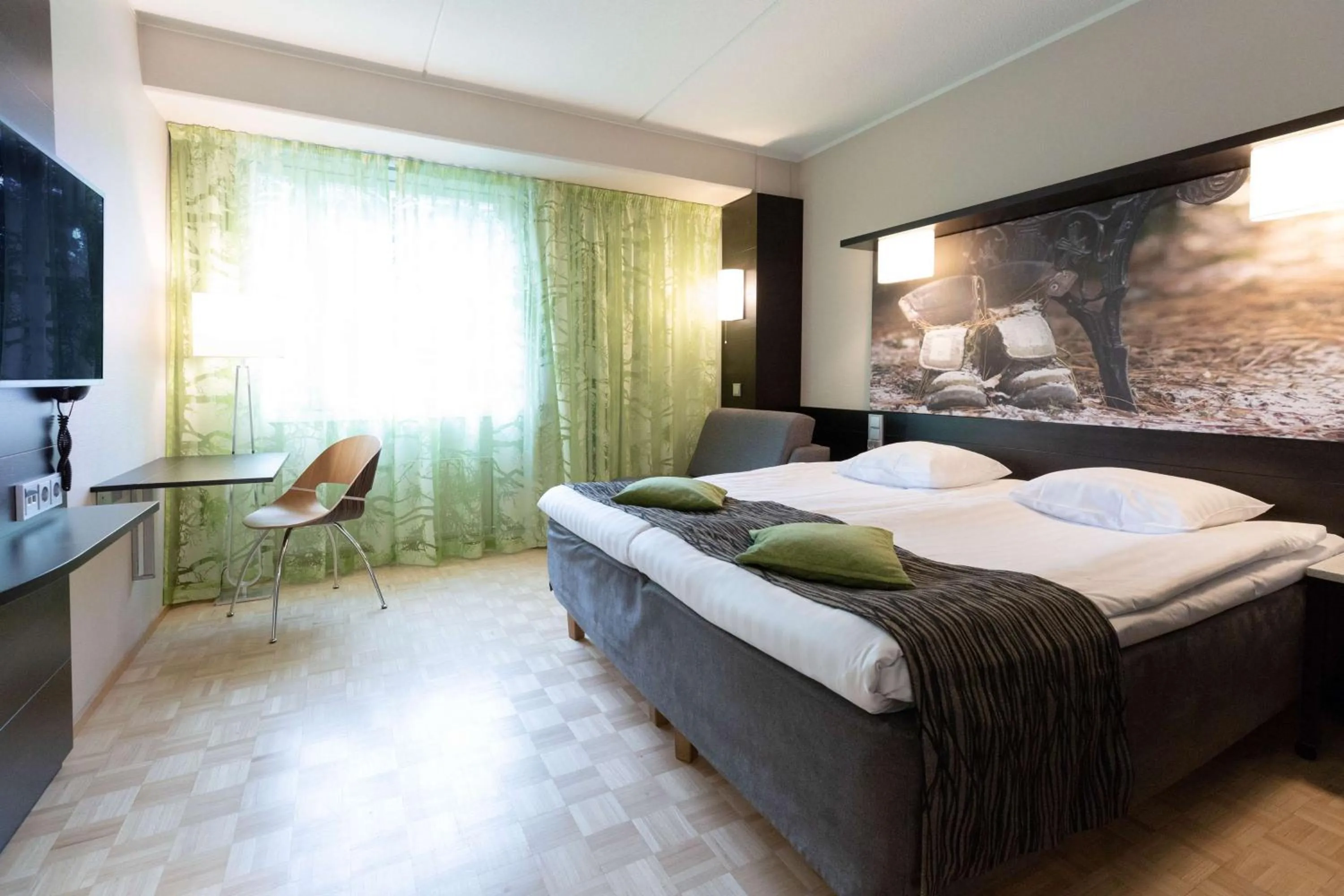 Photo of the whole room, Bed in Scandic Tampere Hämeenpuisto