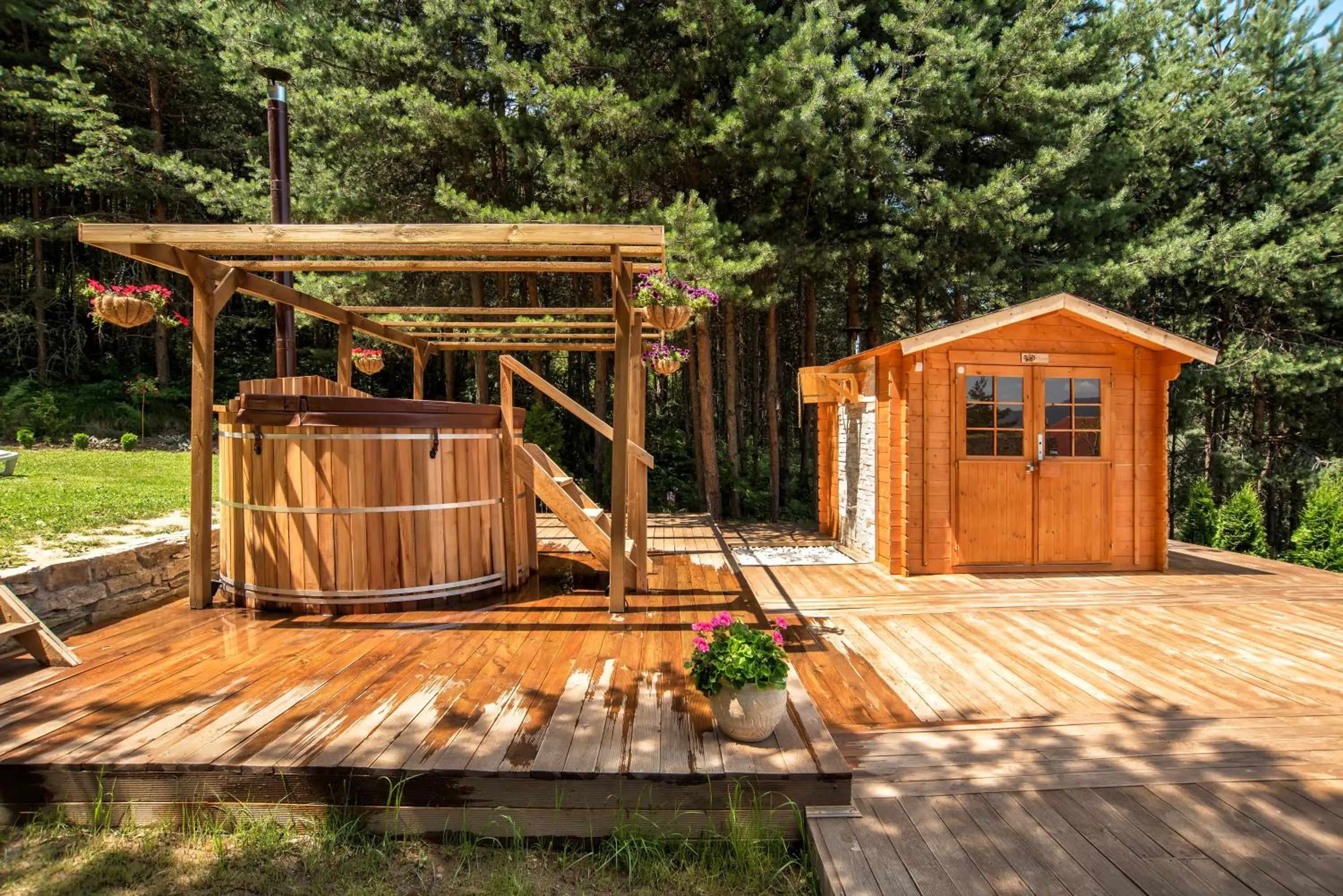 Patio in Guest House Slunchev Cviat