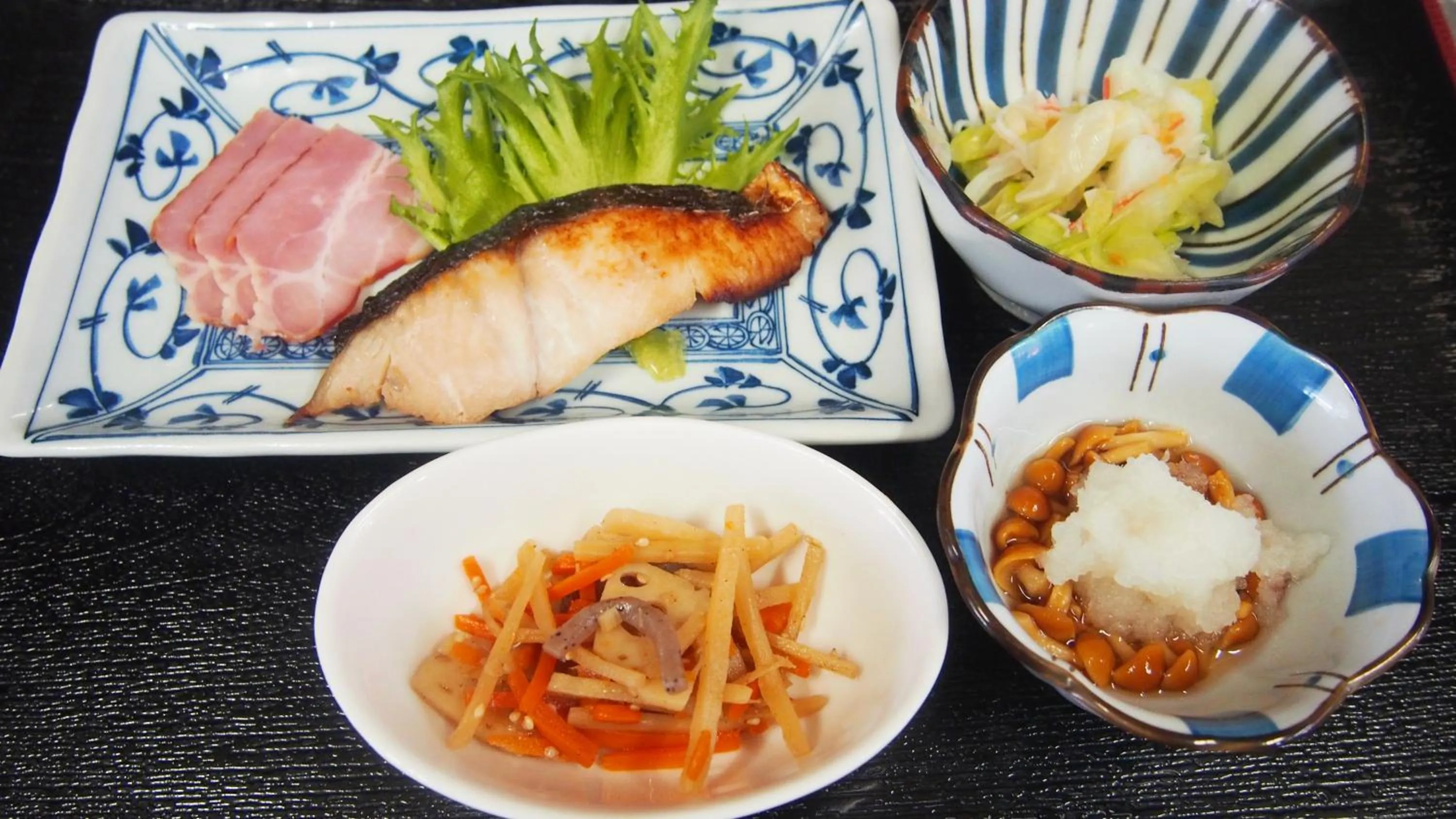 Food in Hotel Pacific