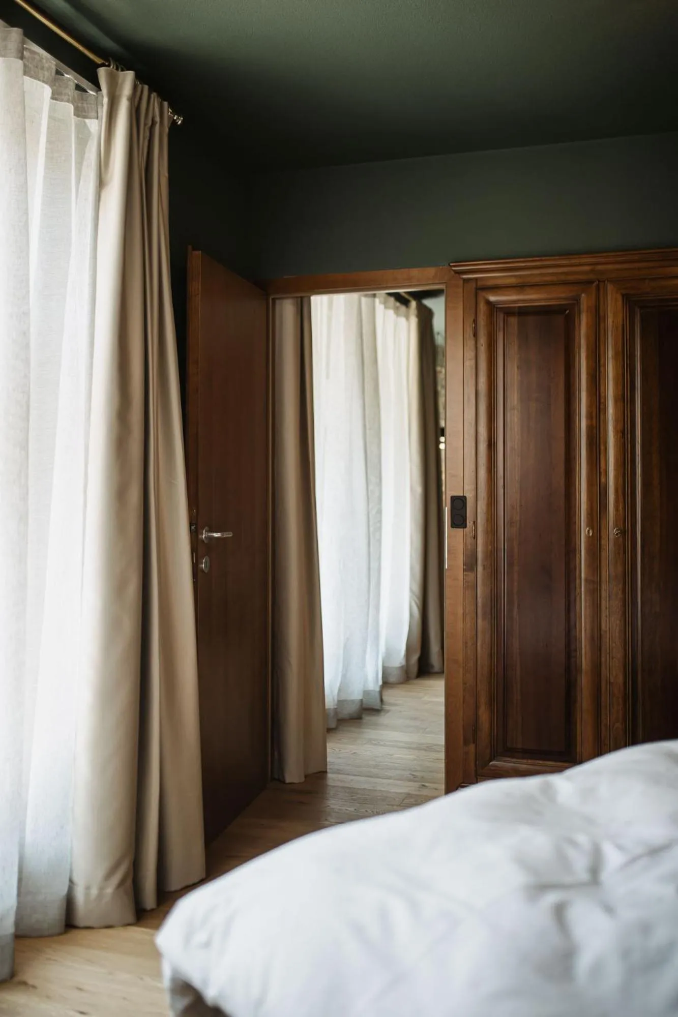 Bedroom, Bed in Nancy's Holiday Homes Dolomites