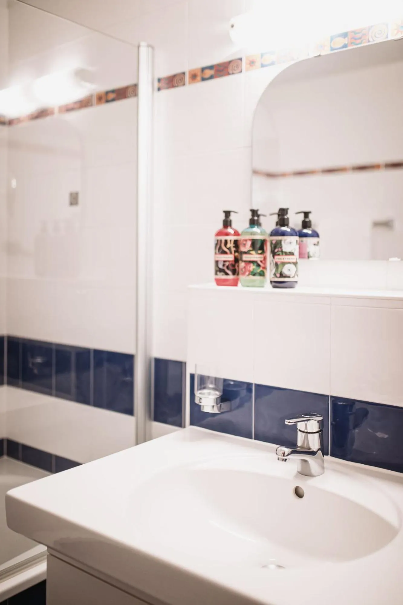 Bathroom in Nancy's Holiday Homes Dolomites