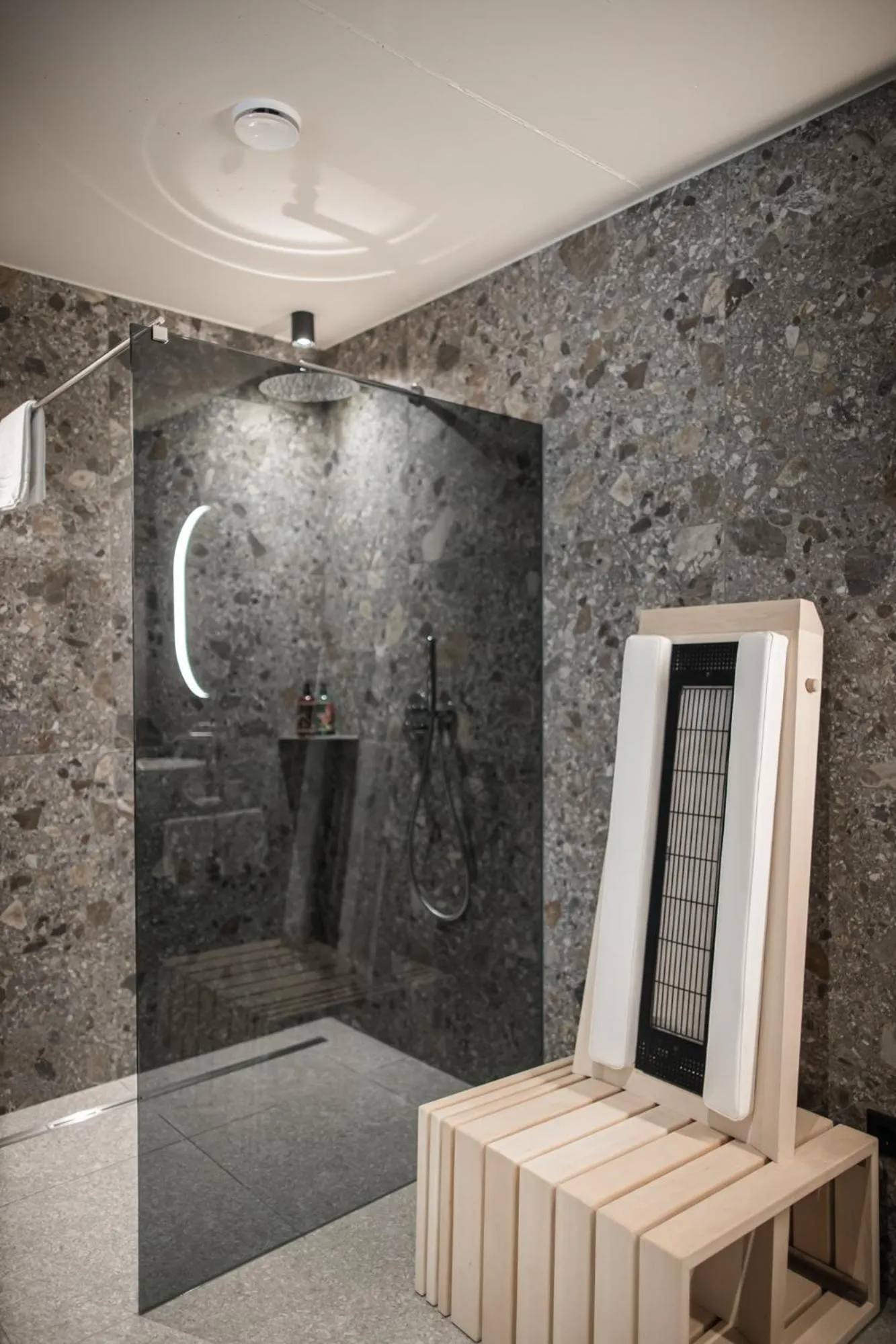 Bathroom in Nancy's Holiday Homes Dolomites