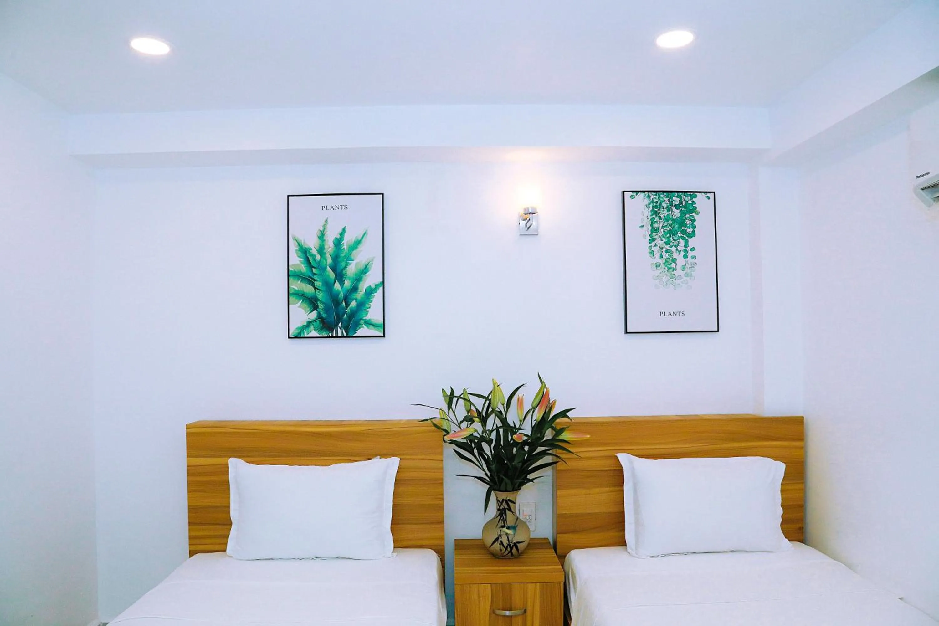 Bed in Louis Hotel - Bui Vien Walking Street