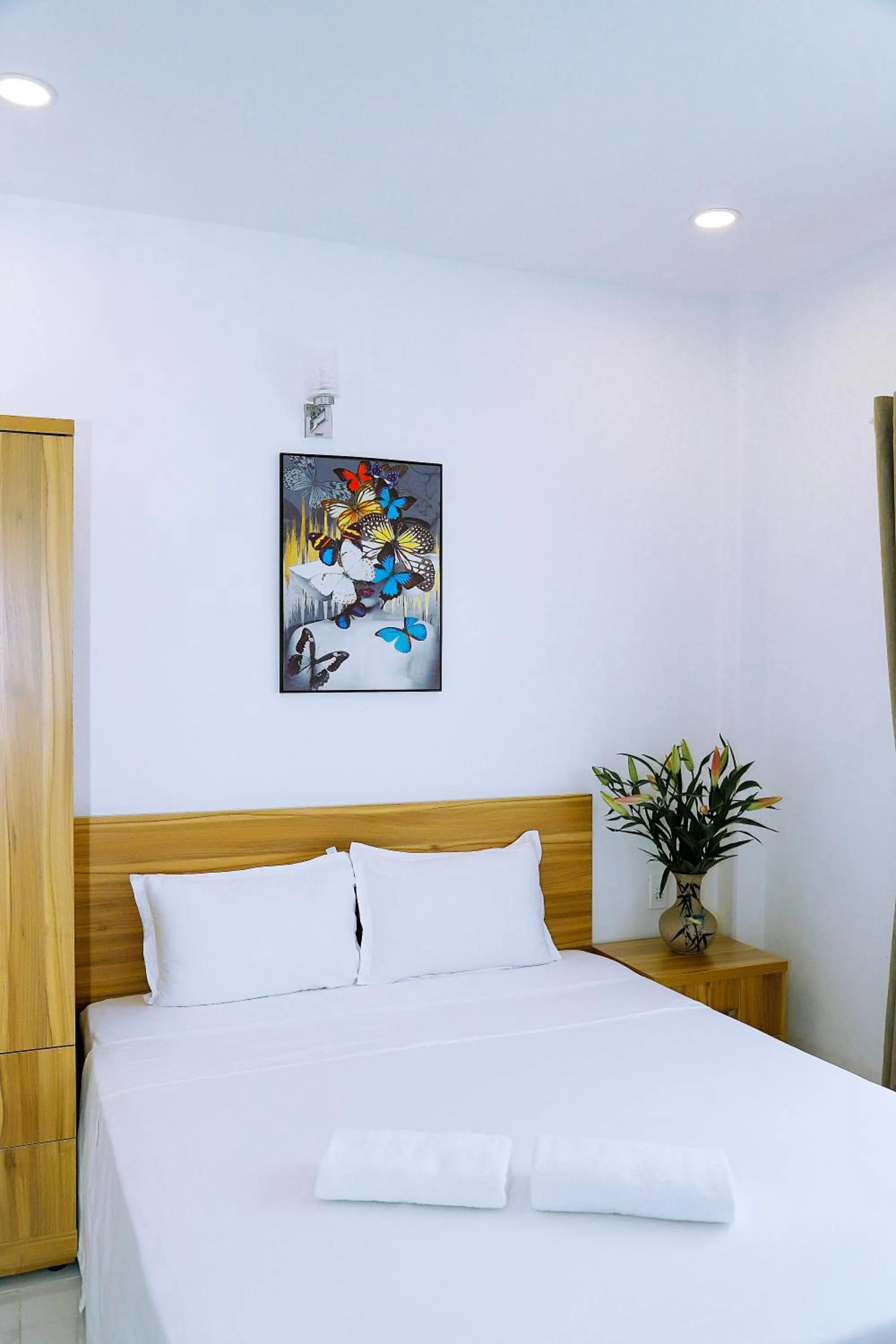 Bed in Louis Hotel - Bui Vien Walking Street