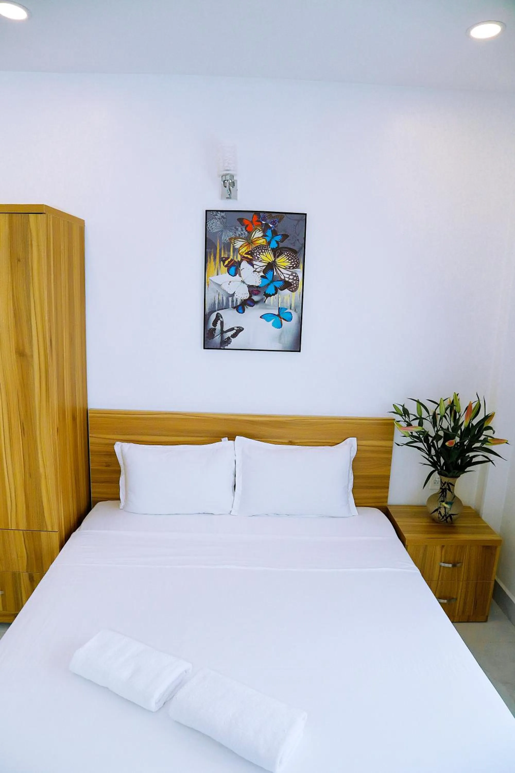 Bed in Louis Hotel - Bui Vien Walking Street