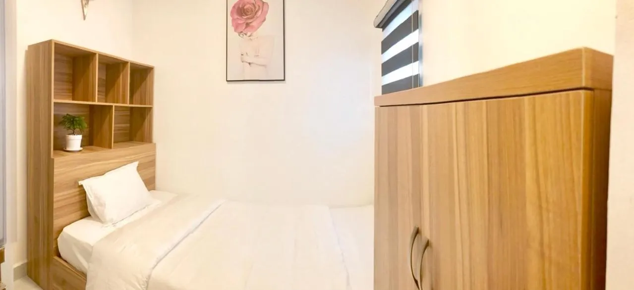 Bed in Louis Hotel - Bui Vien Walking Street