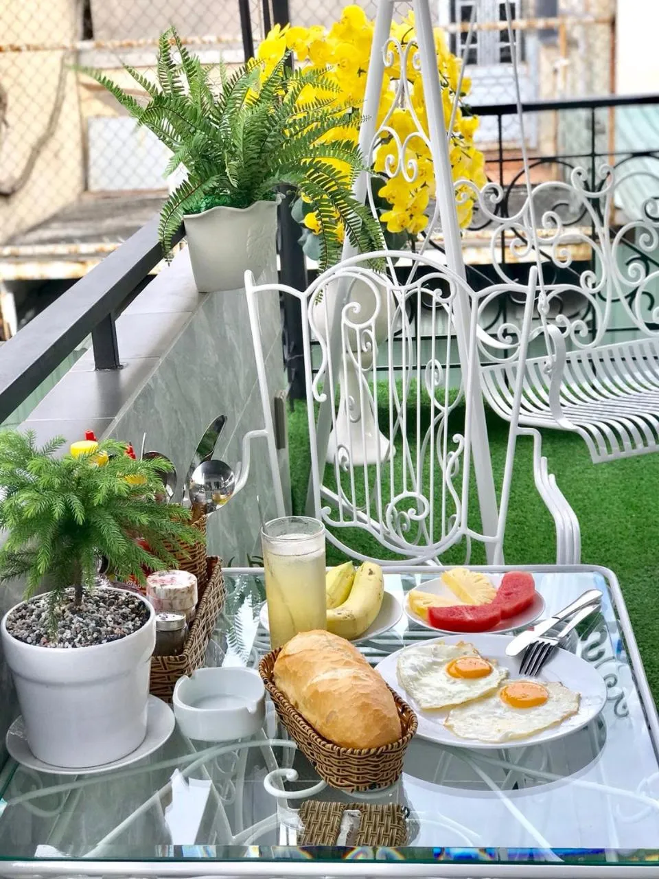 Property building in Louis Hotel - Bui Vien Walking Street