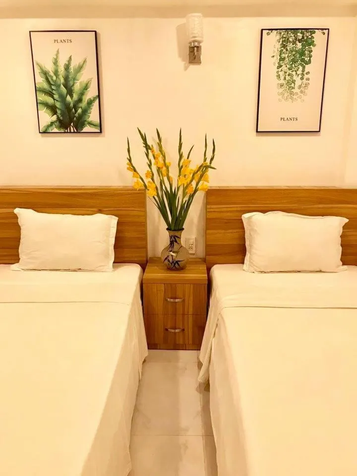 Bed in Louis Hotel - Bui Vien Walking Street