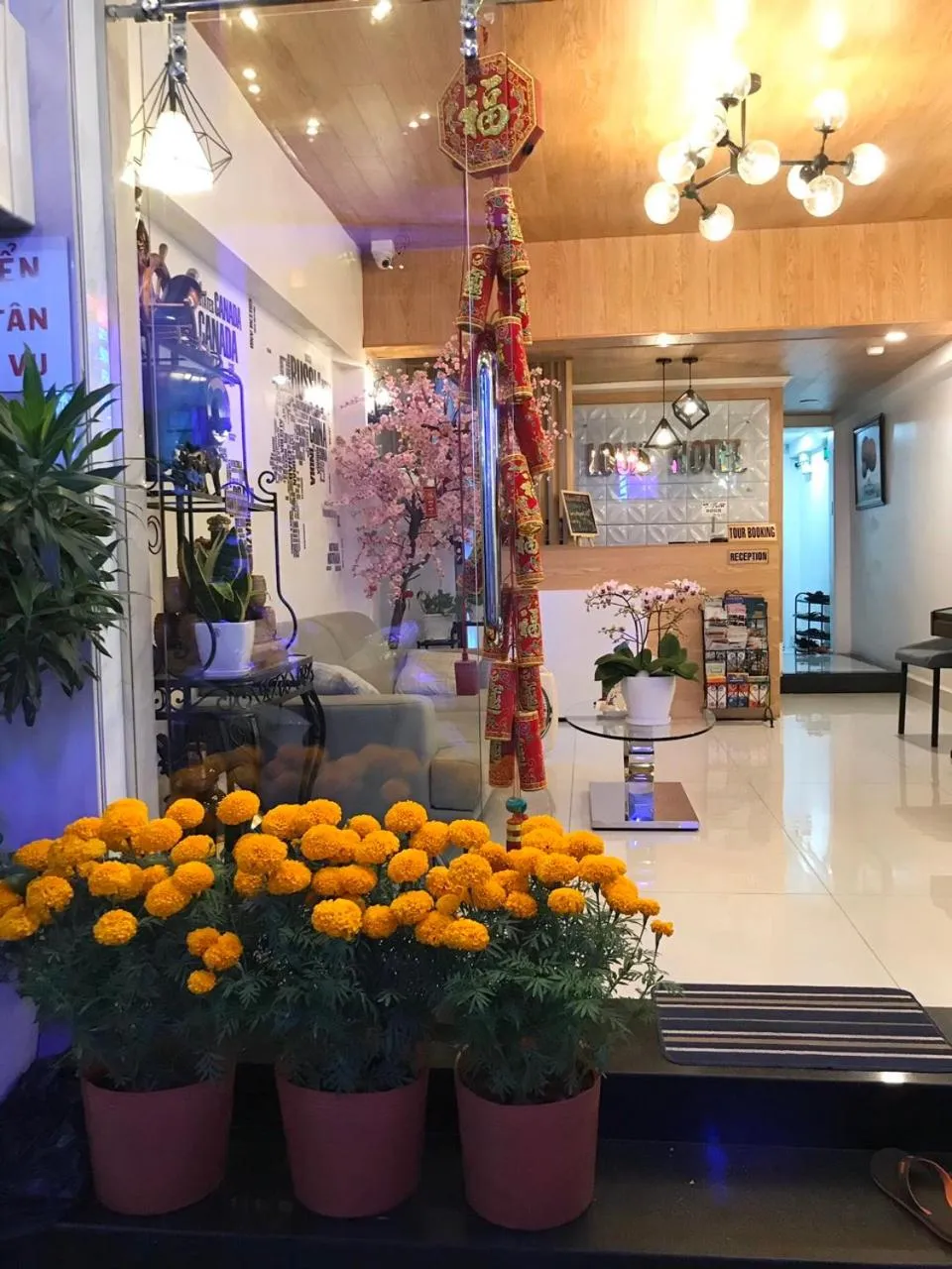 Louis Hotel - Bui Vien Walking Street