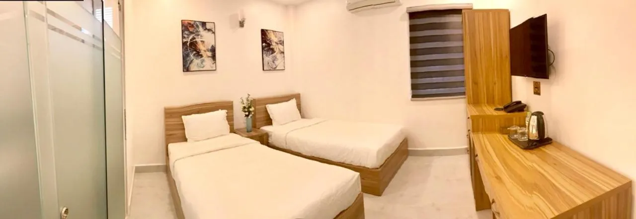 Louis Hotel - Bui Vien Walking Street