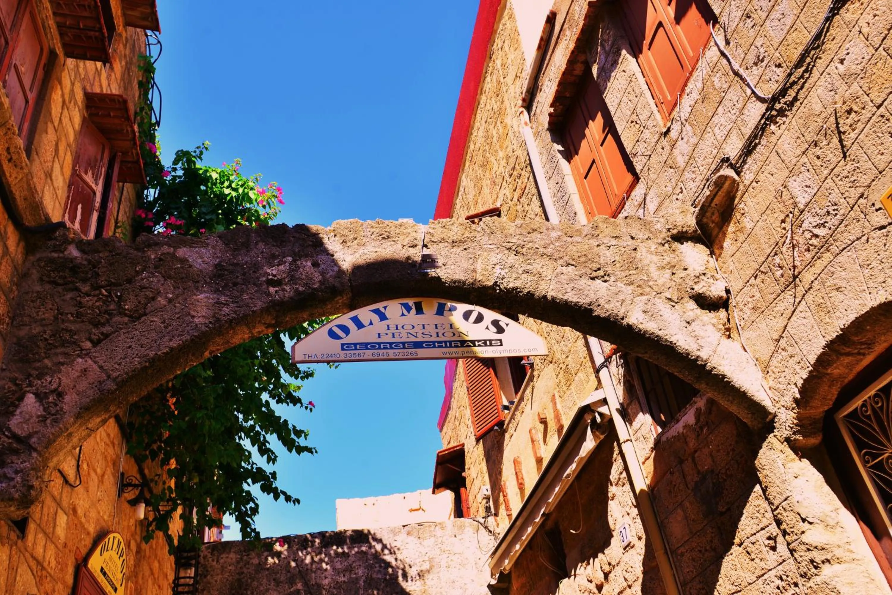 Facade/entrance in Olympos Pension
