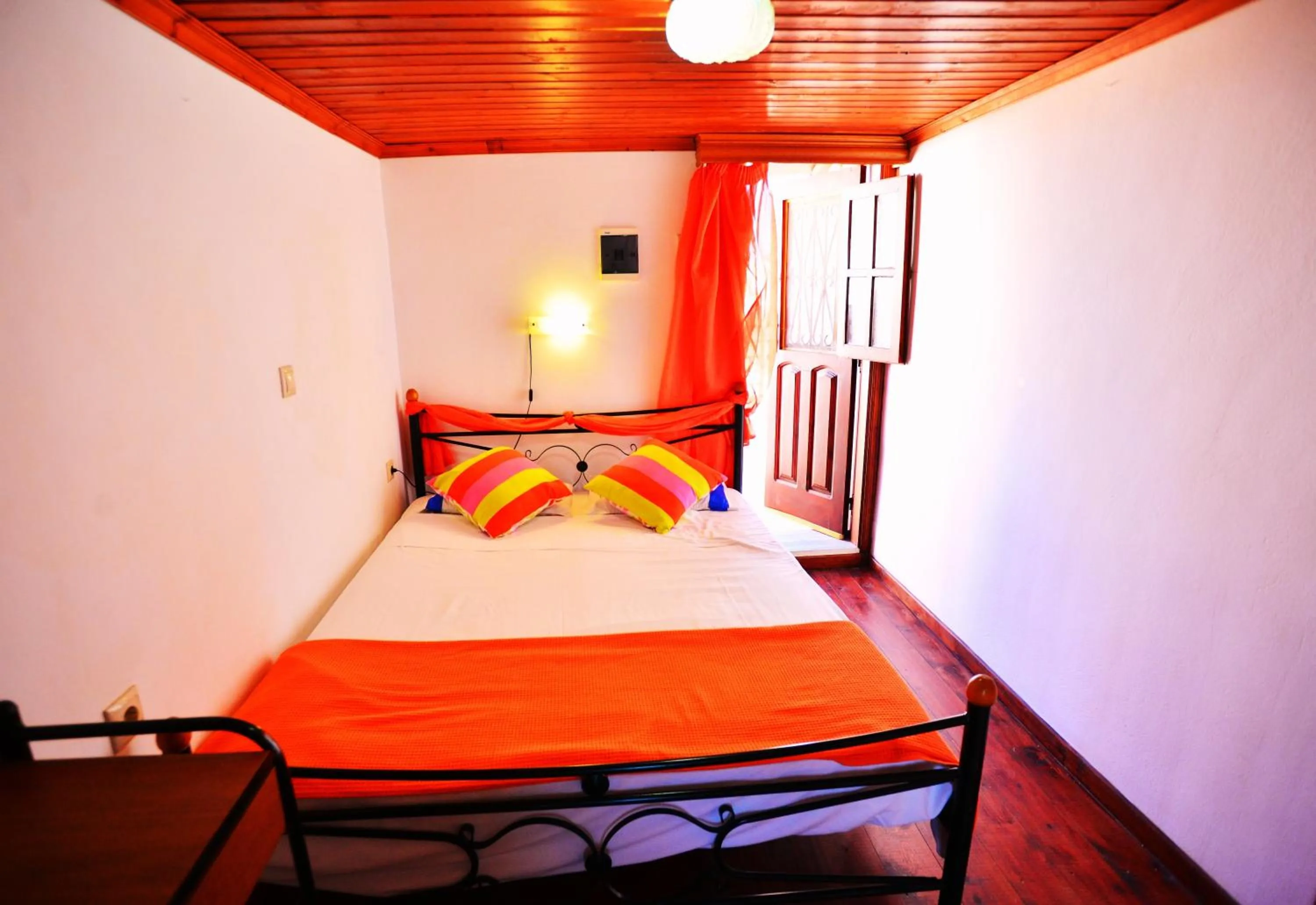 Bathroom, Bed in Olympos Pension