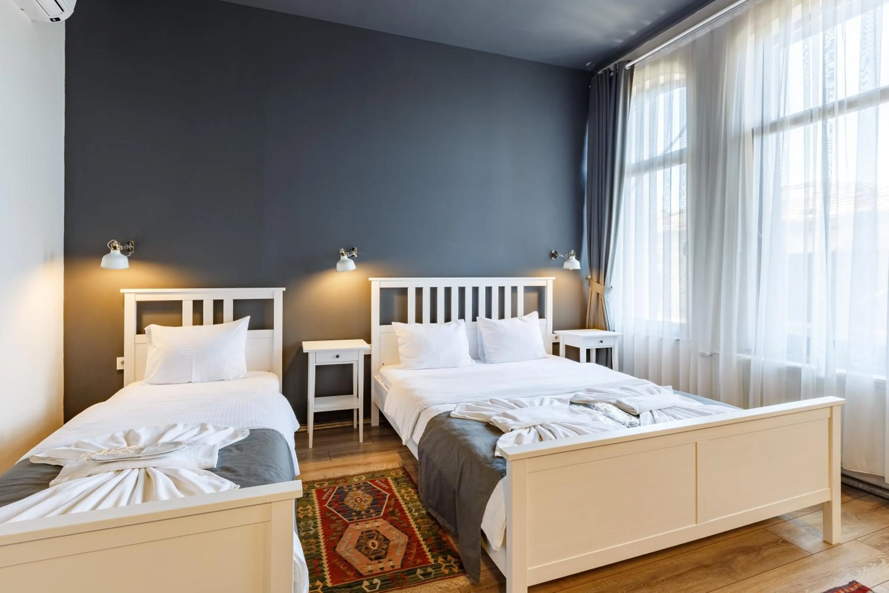 Bed in Hotel Miro Mansion Old City