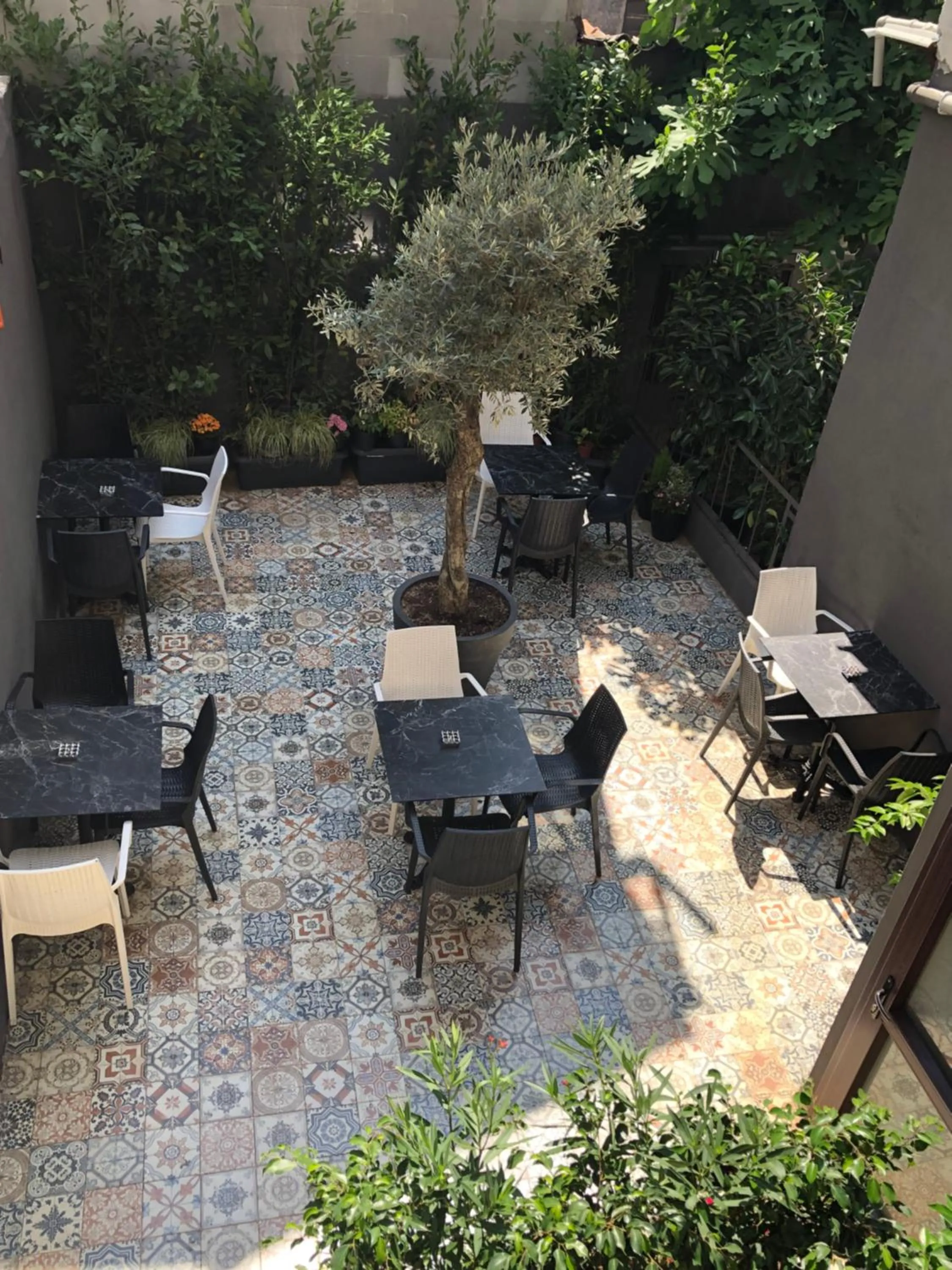 Property building in Hotel Miro Mansion Old City