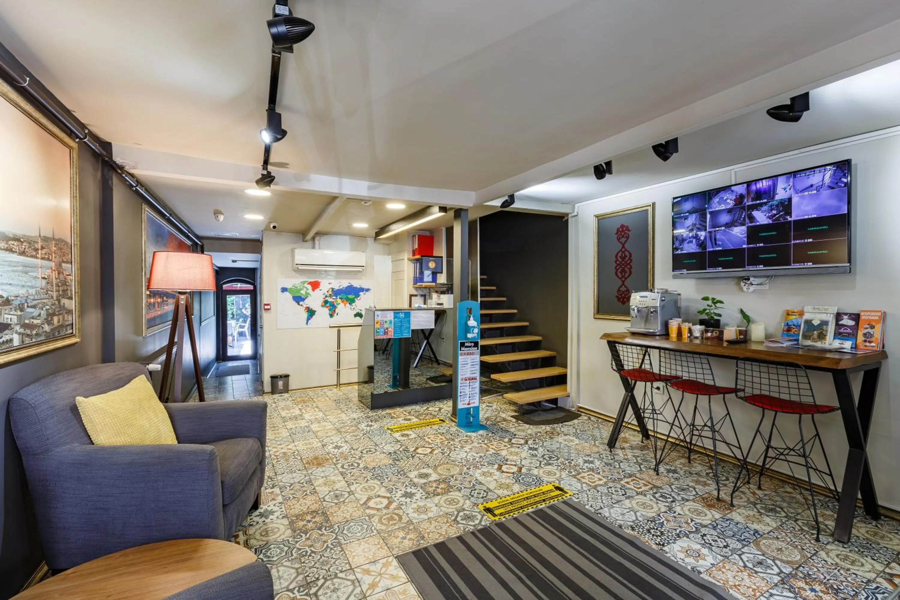 Lobby or reception in Hotel Miro Mansion Old City