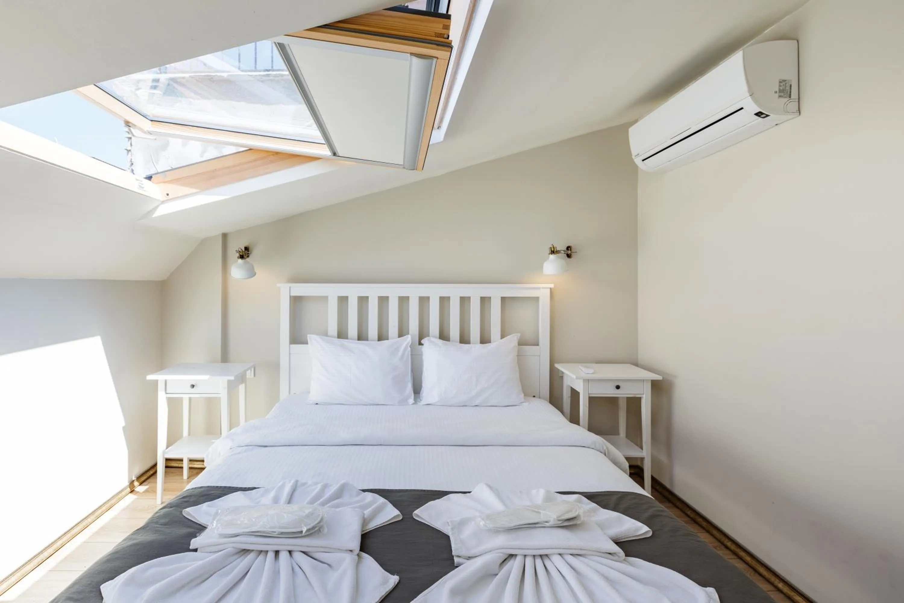 Bed in Hotel Miro Mansion Old City