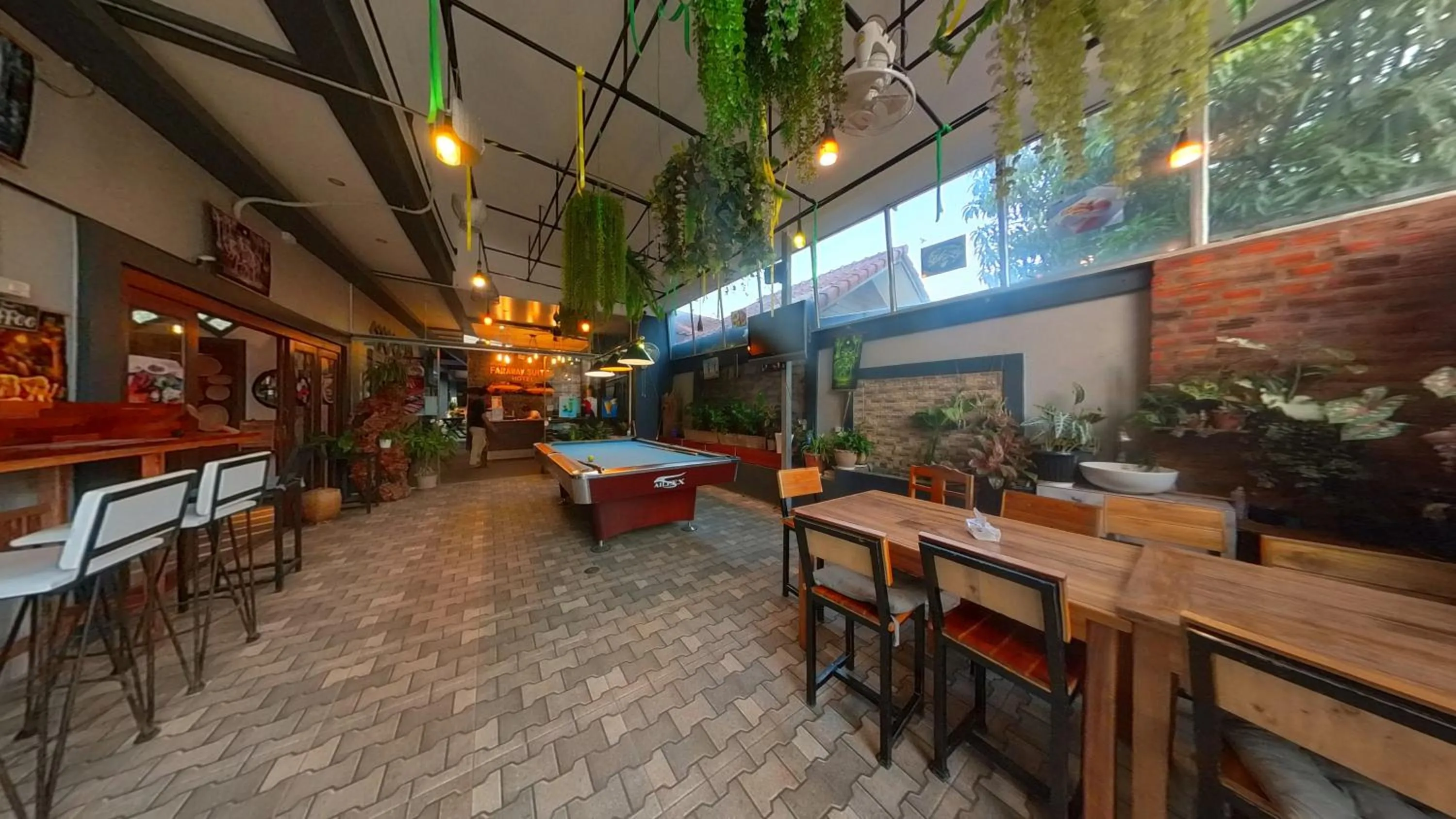 Billiard in FARAWAY SUITES