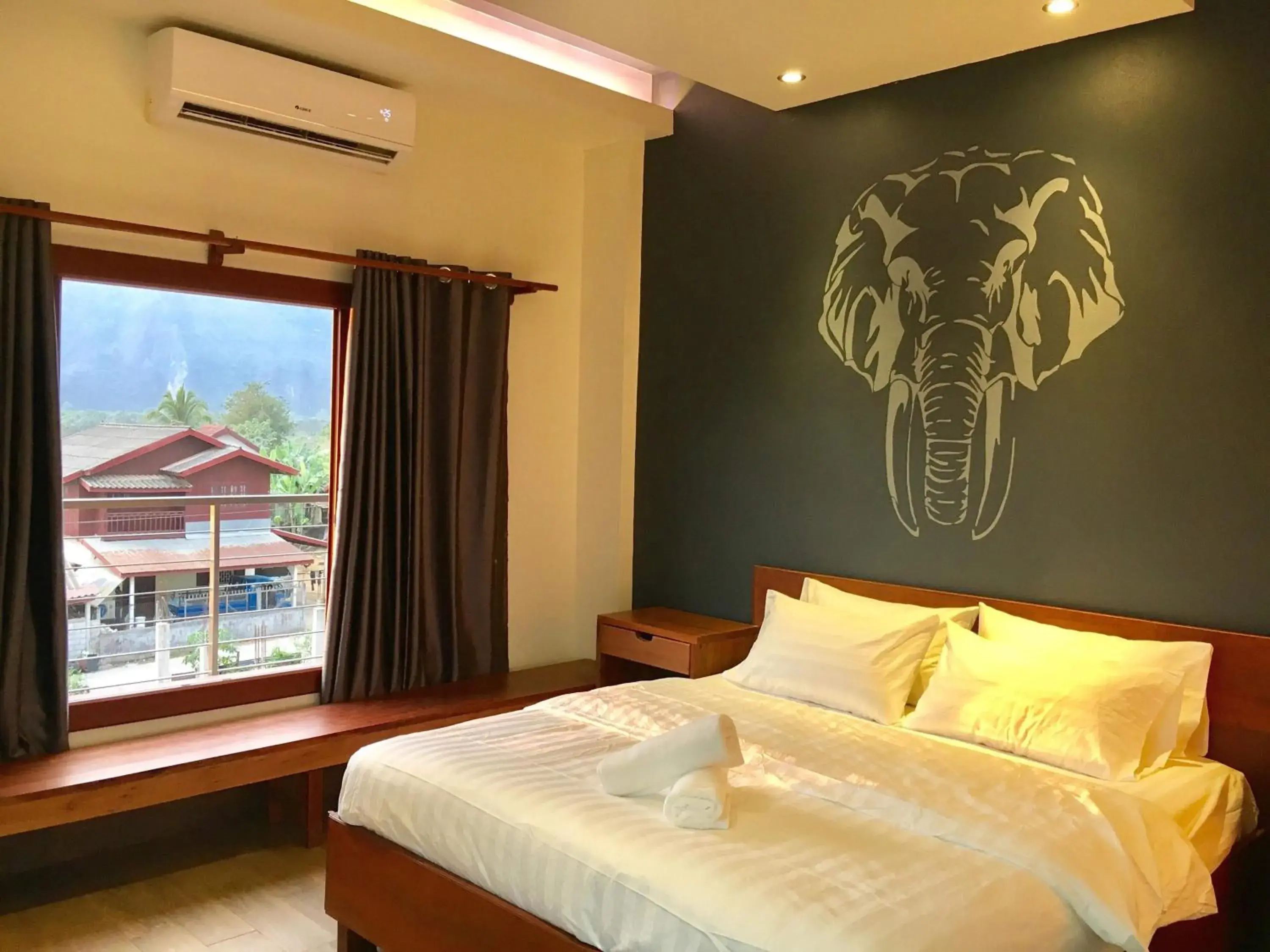 Bed in FARAWAY SUITES Bed in FARAWAY SUITES