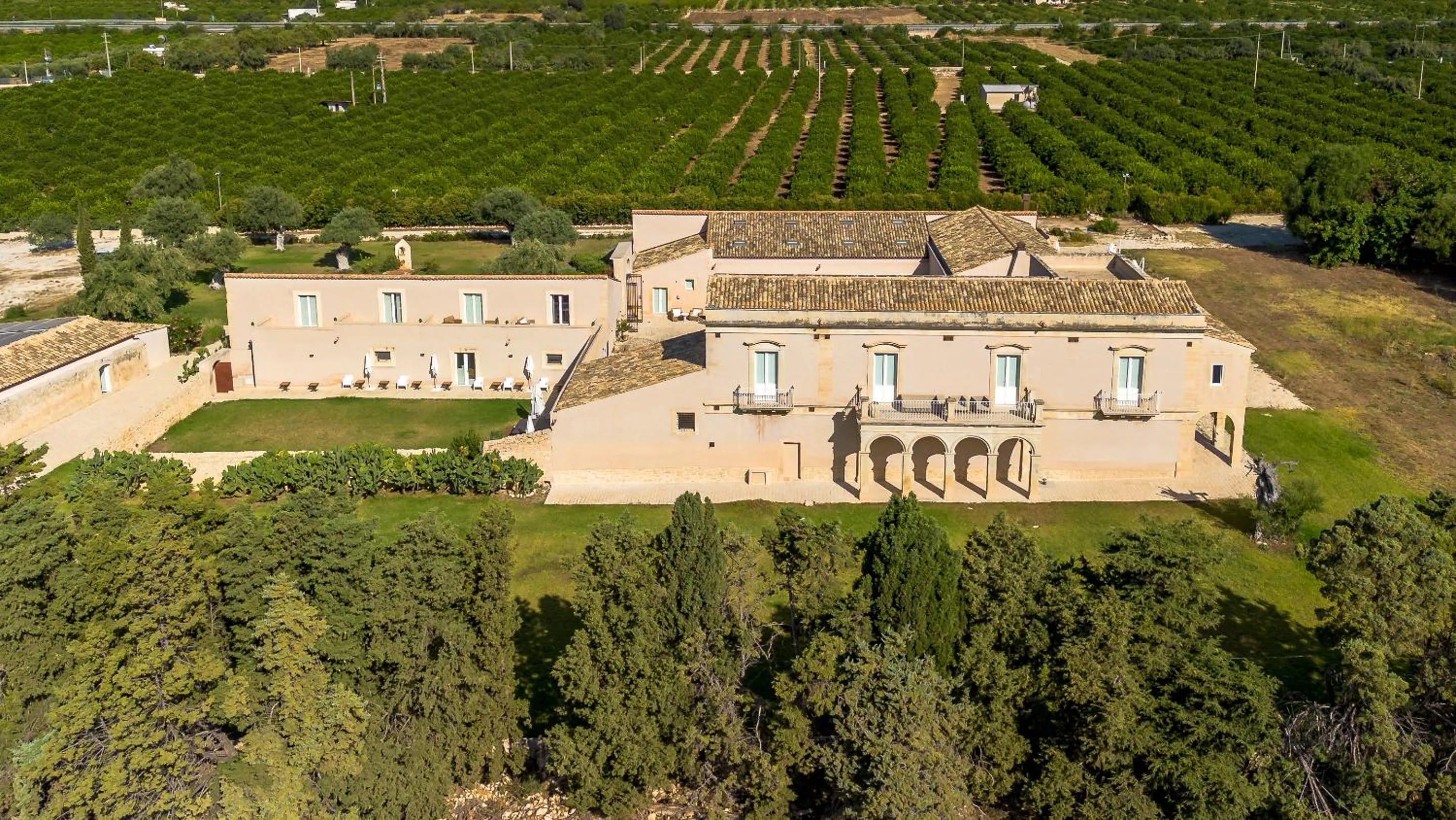 Bird's eye view in Ballium Luxury Relais