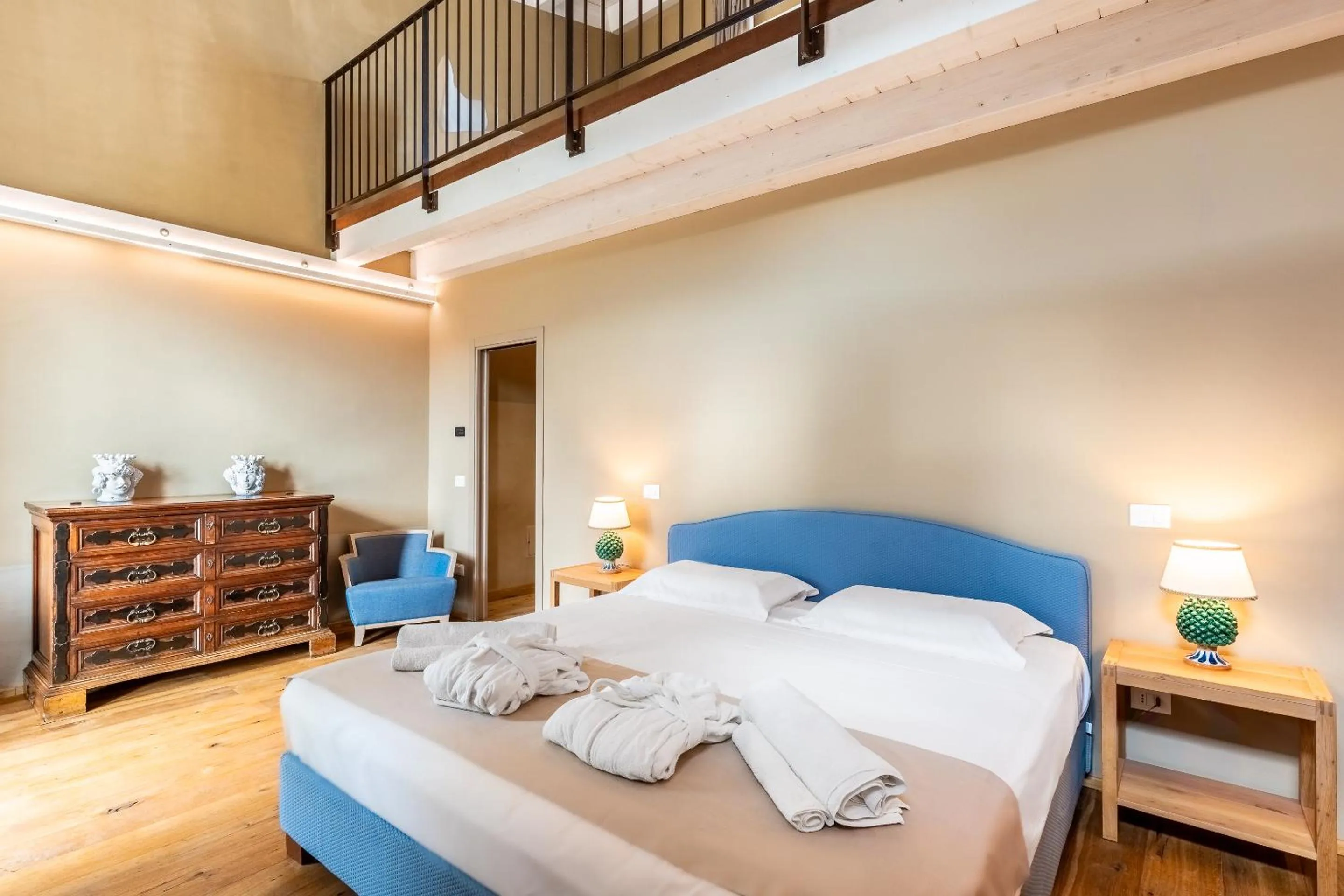 Bedroom, Bed in Ballium Luxury Relais