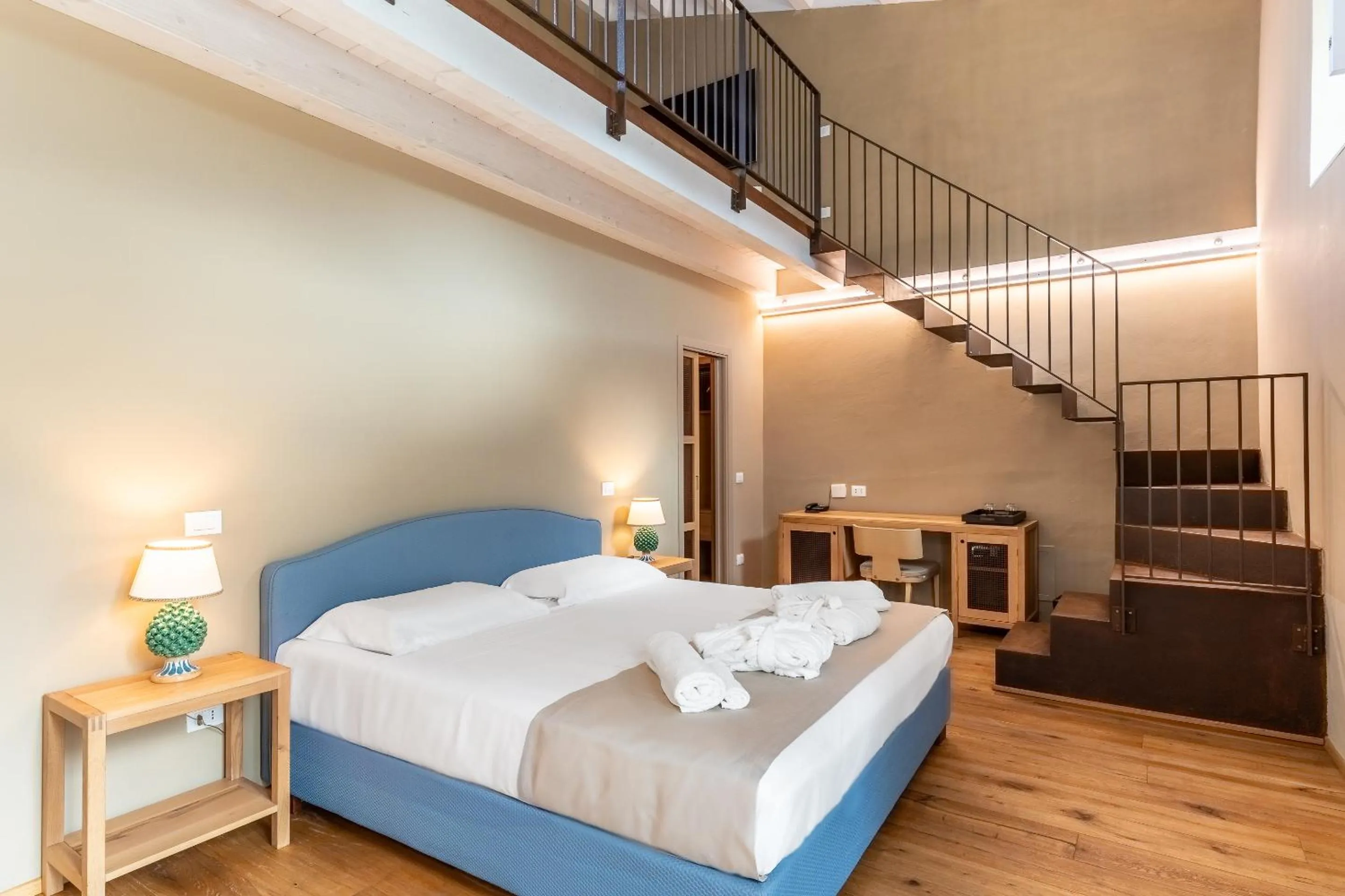 Bedroom, Bed in Ballium Luxury Relais