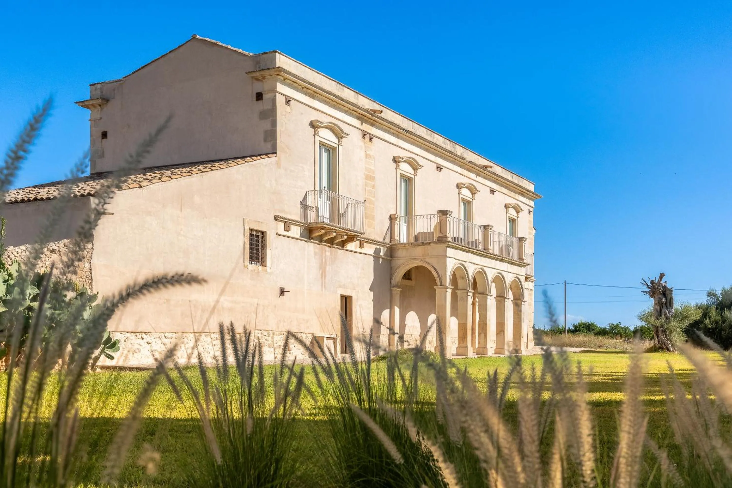 Property building in Ballium Luxury Relais