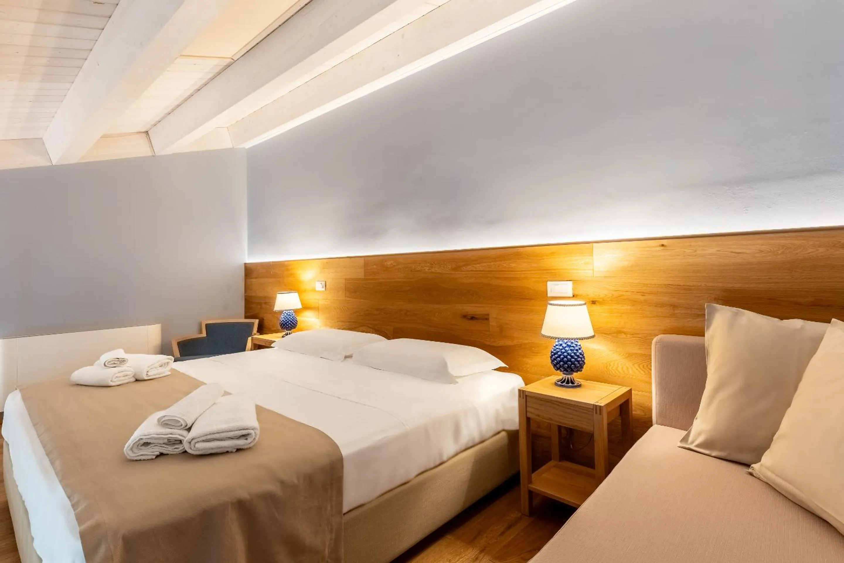 Bedroom, Bed in Ballium Luxury Relais