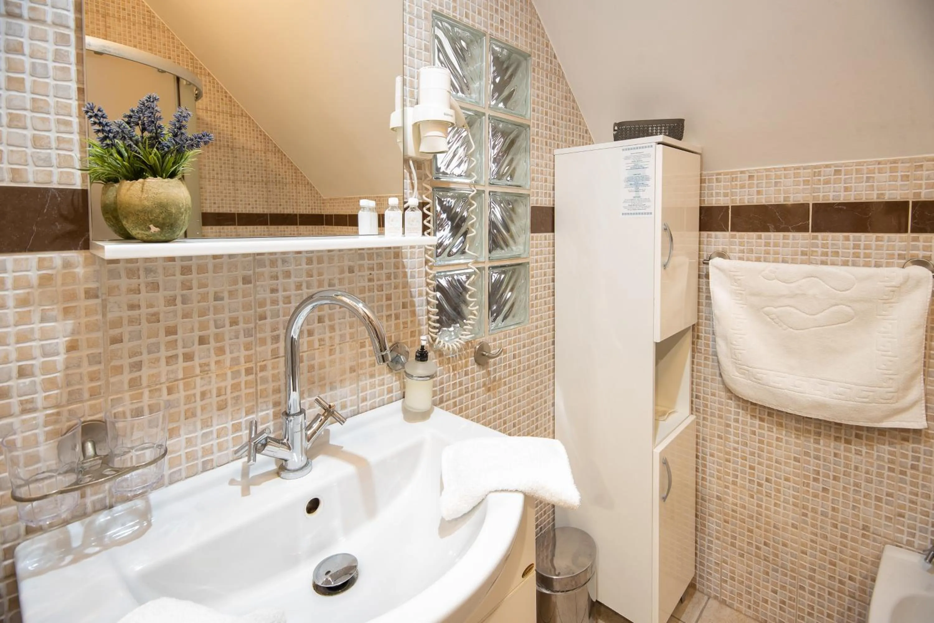 Bathroom in Nyerges Hotel Termál Superior