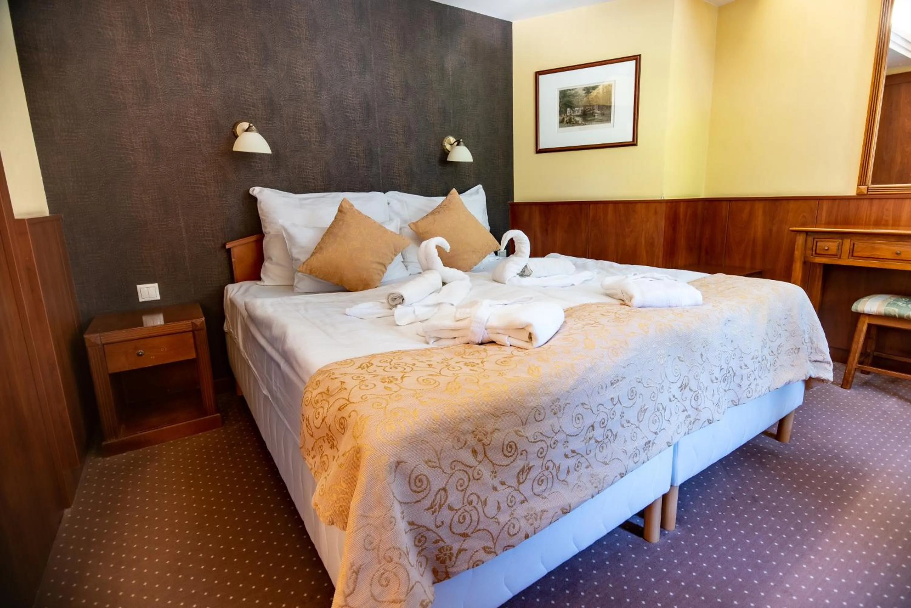 Photo of the whole room, Bed in Nyerges Hotel Termál Superior