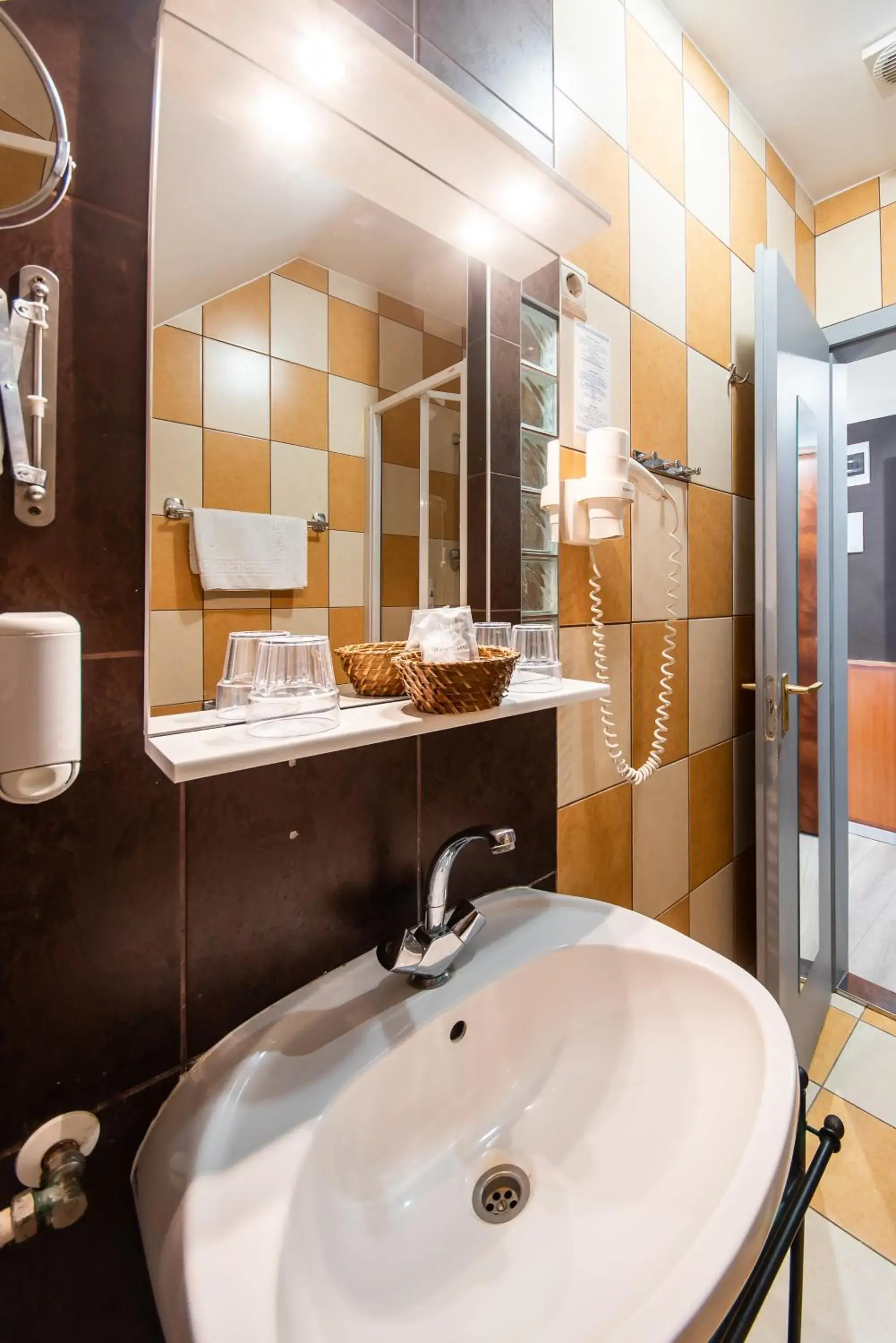 Bathroom in Nyerges Hotel Termál Superior Bathroom in Nyerges Hotel Termál Superior