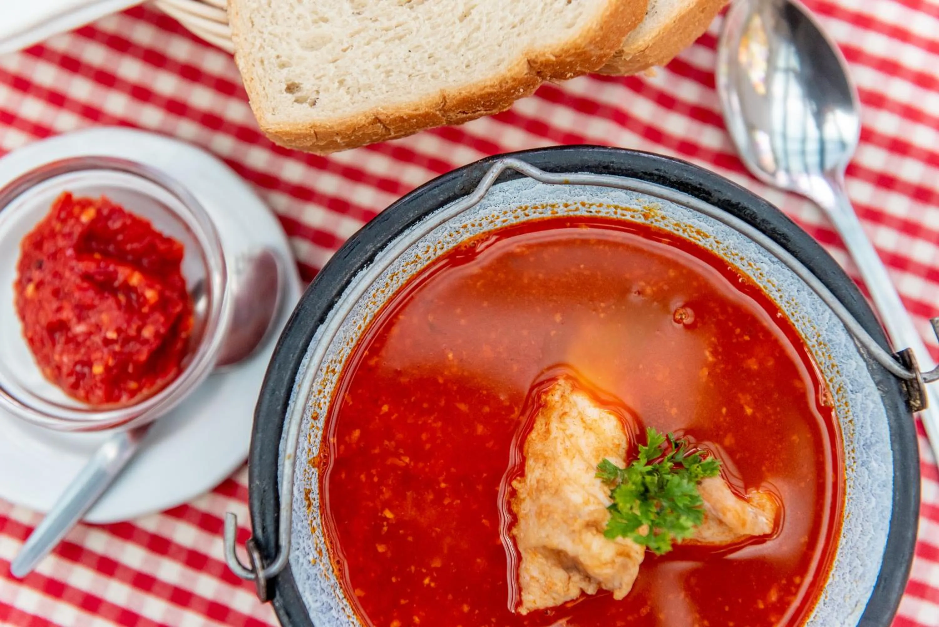 Restaurant/places to eat in Nyerges Hotel Termál Superior