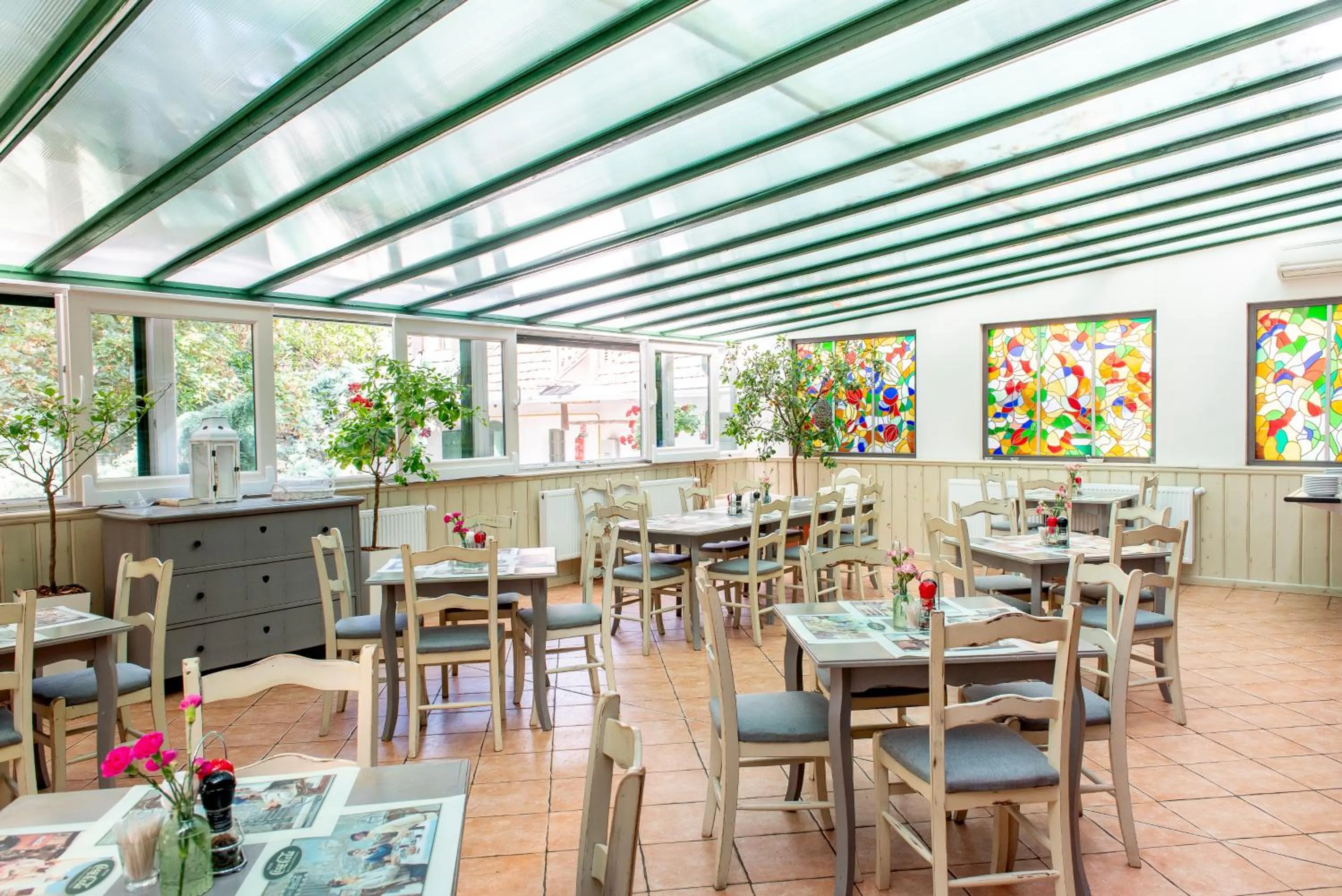 Restaurant/places to eat in Nyerges Hotel Termál Superior