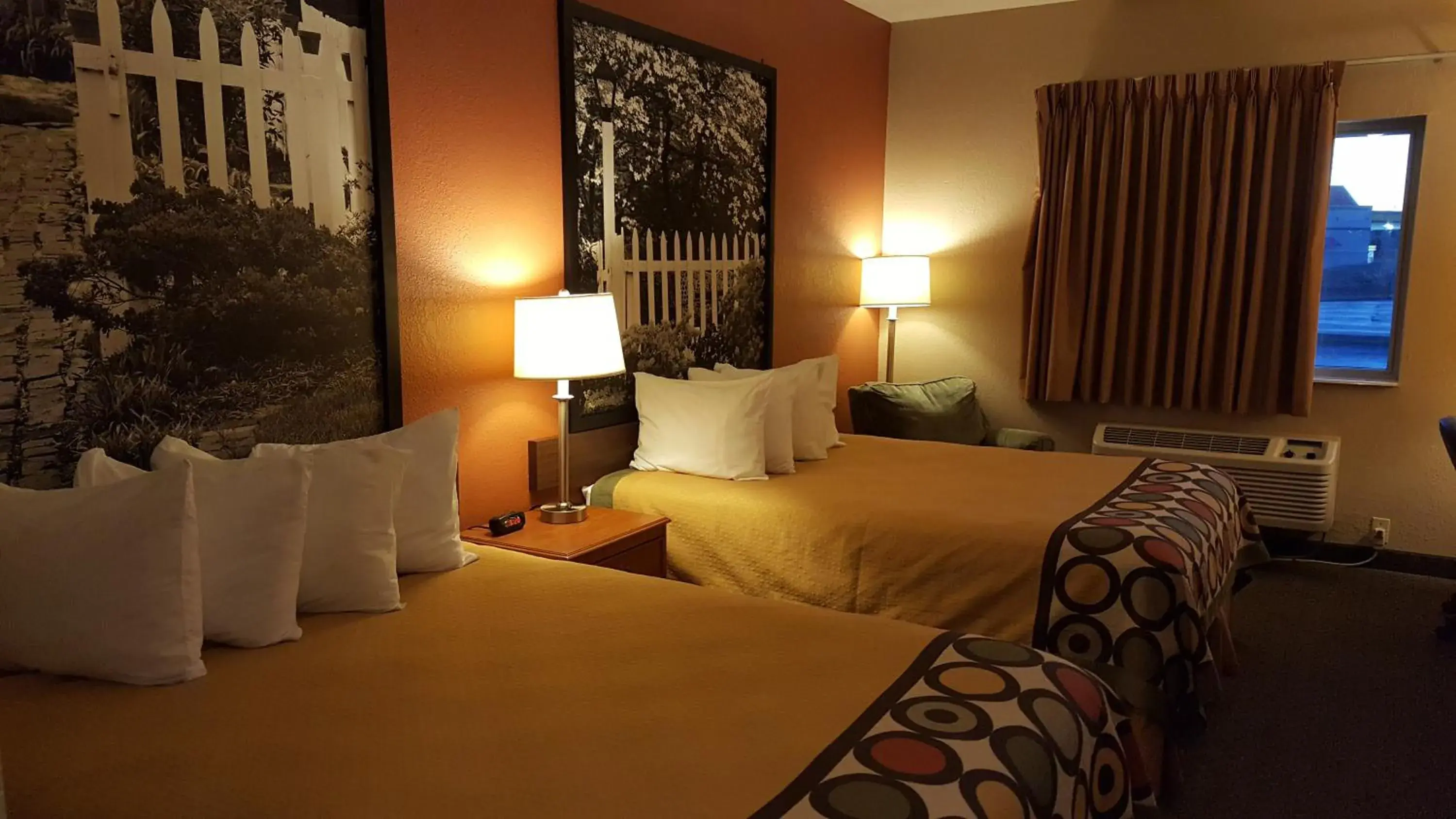 Bedroom, Bed in Super 8 by Wyndham Central City Bedroom, Bed in Super 8 by Wyndham Central City