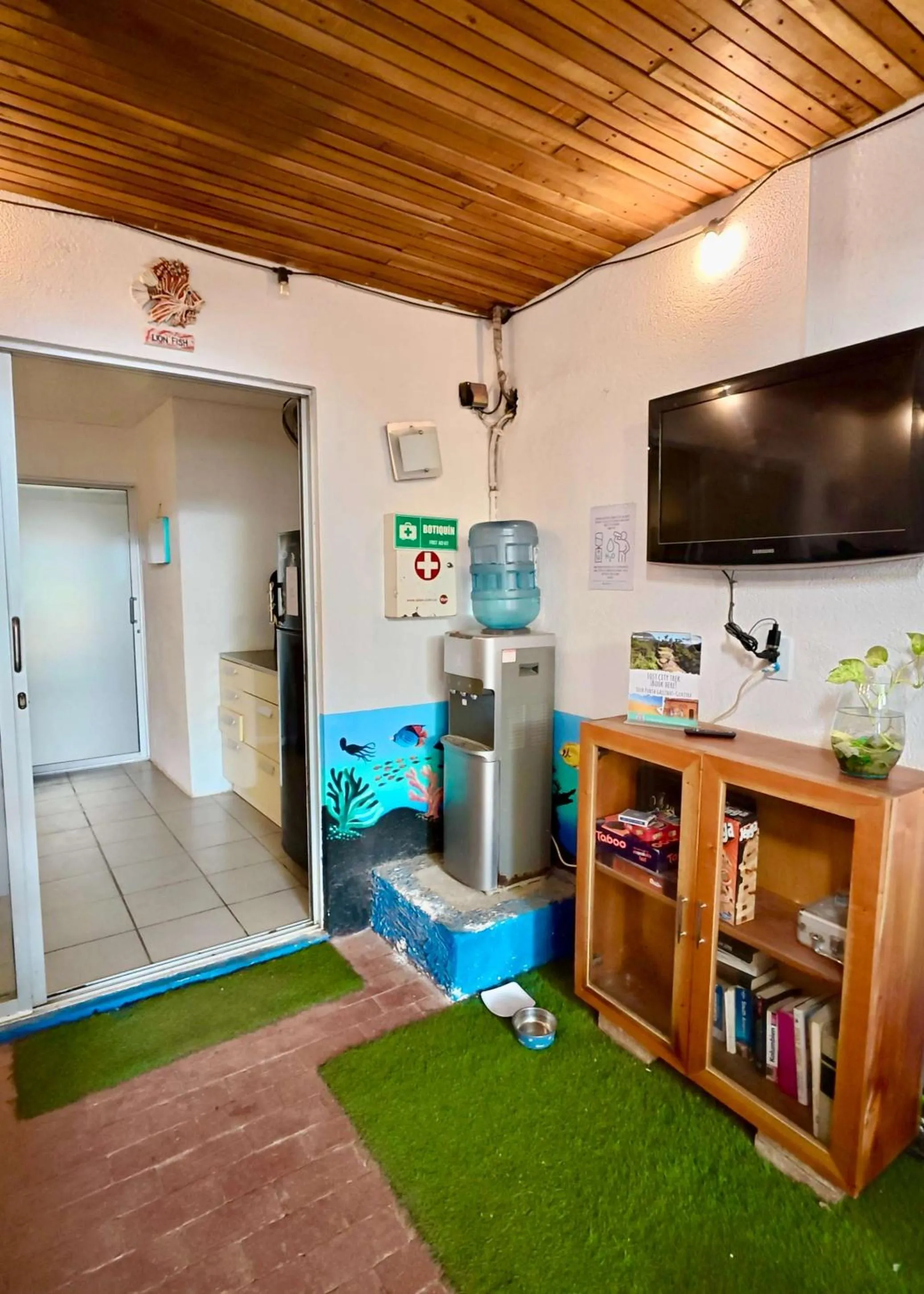 Communal lounge/ TV room in Ocean lovers Apartamentos