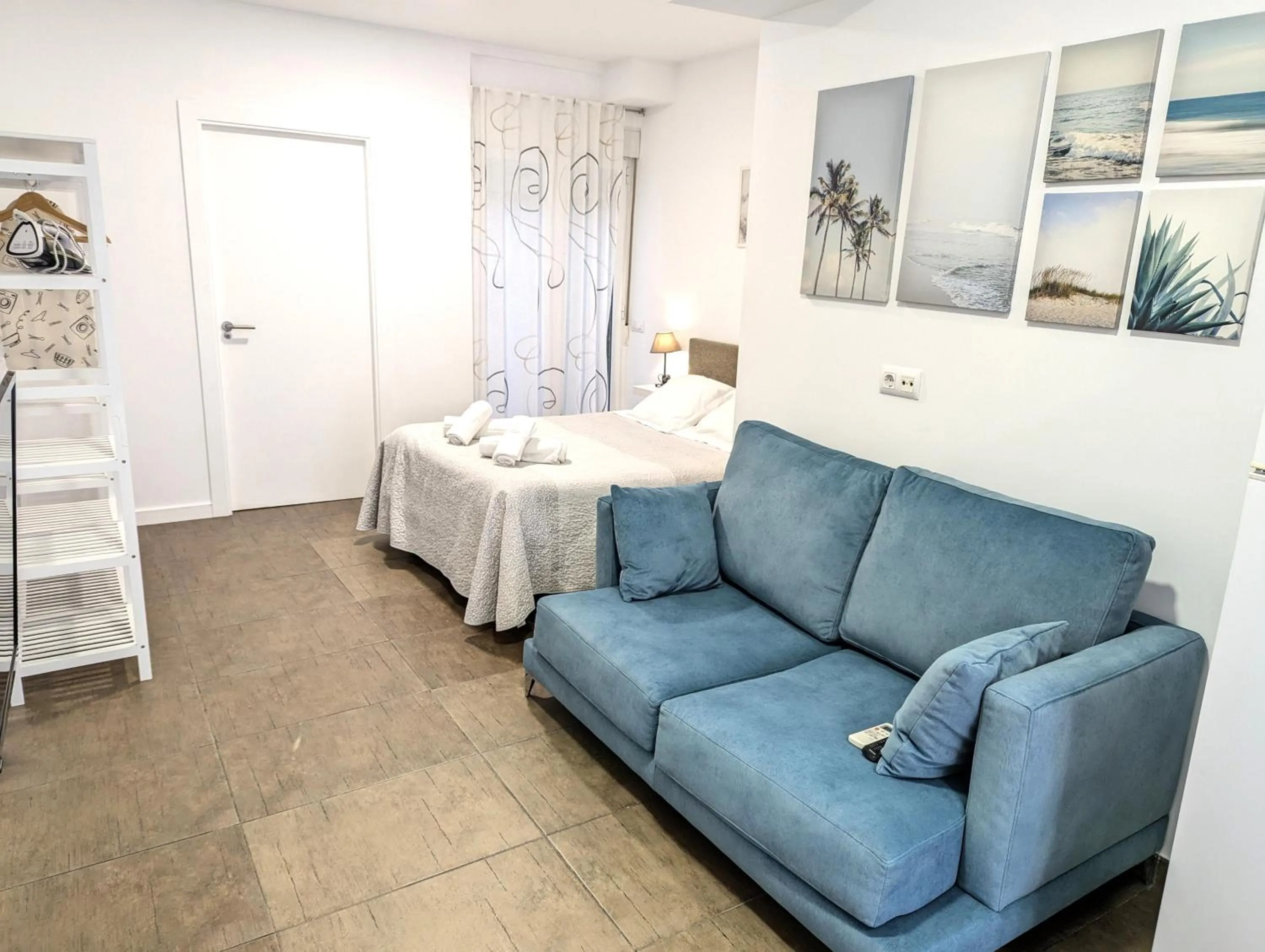 Bed in Estudios en la playa