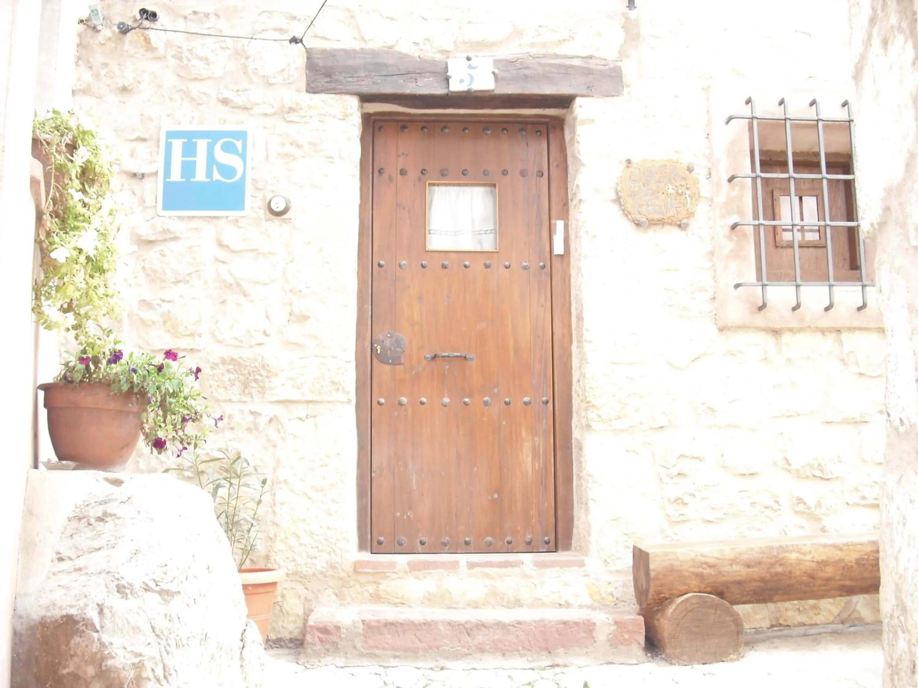 Facade/entrance in Casa de Oria