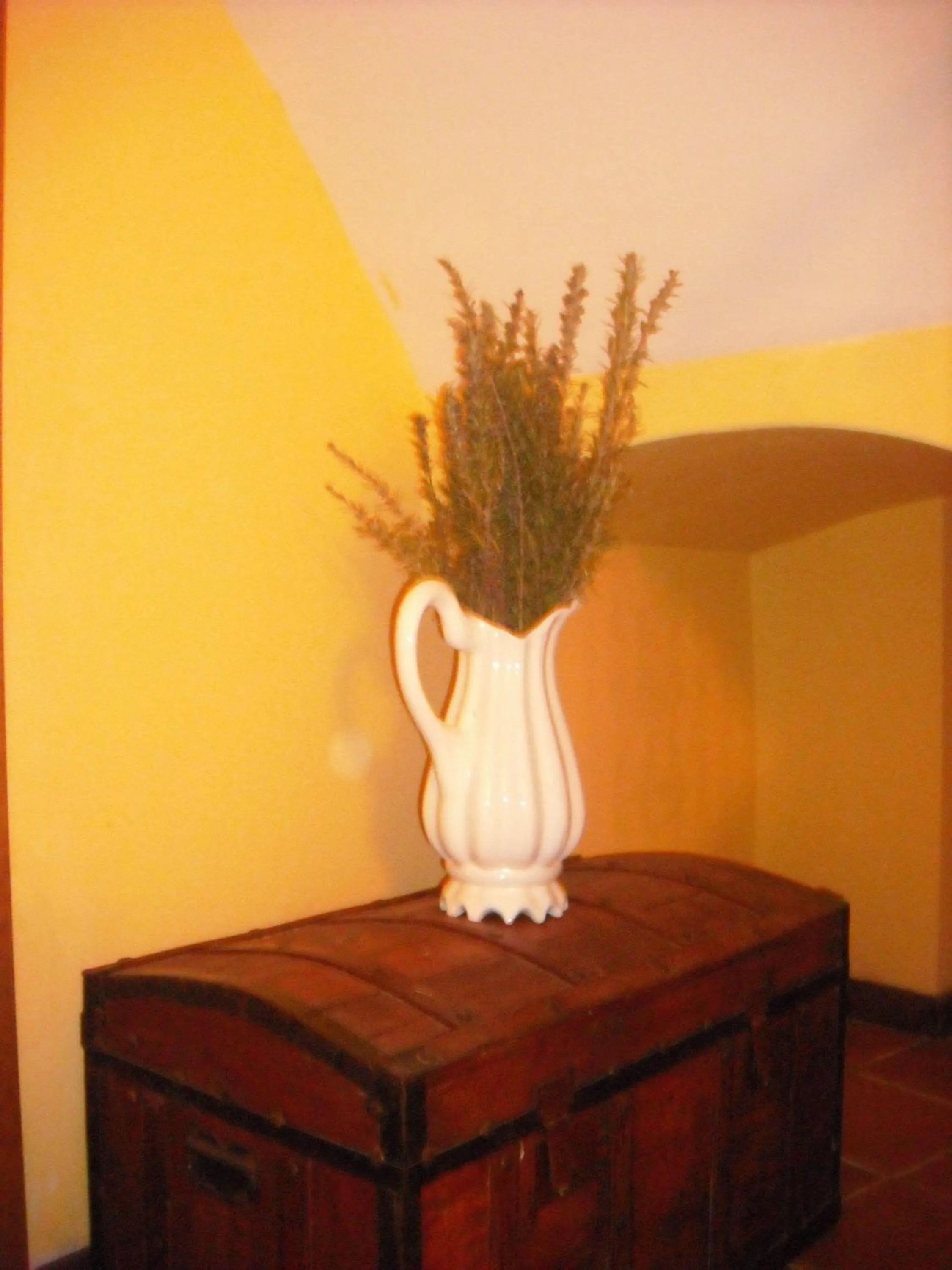 Decorative detail in Casa de Oria