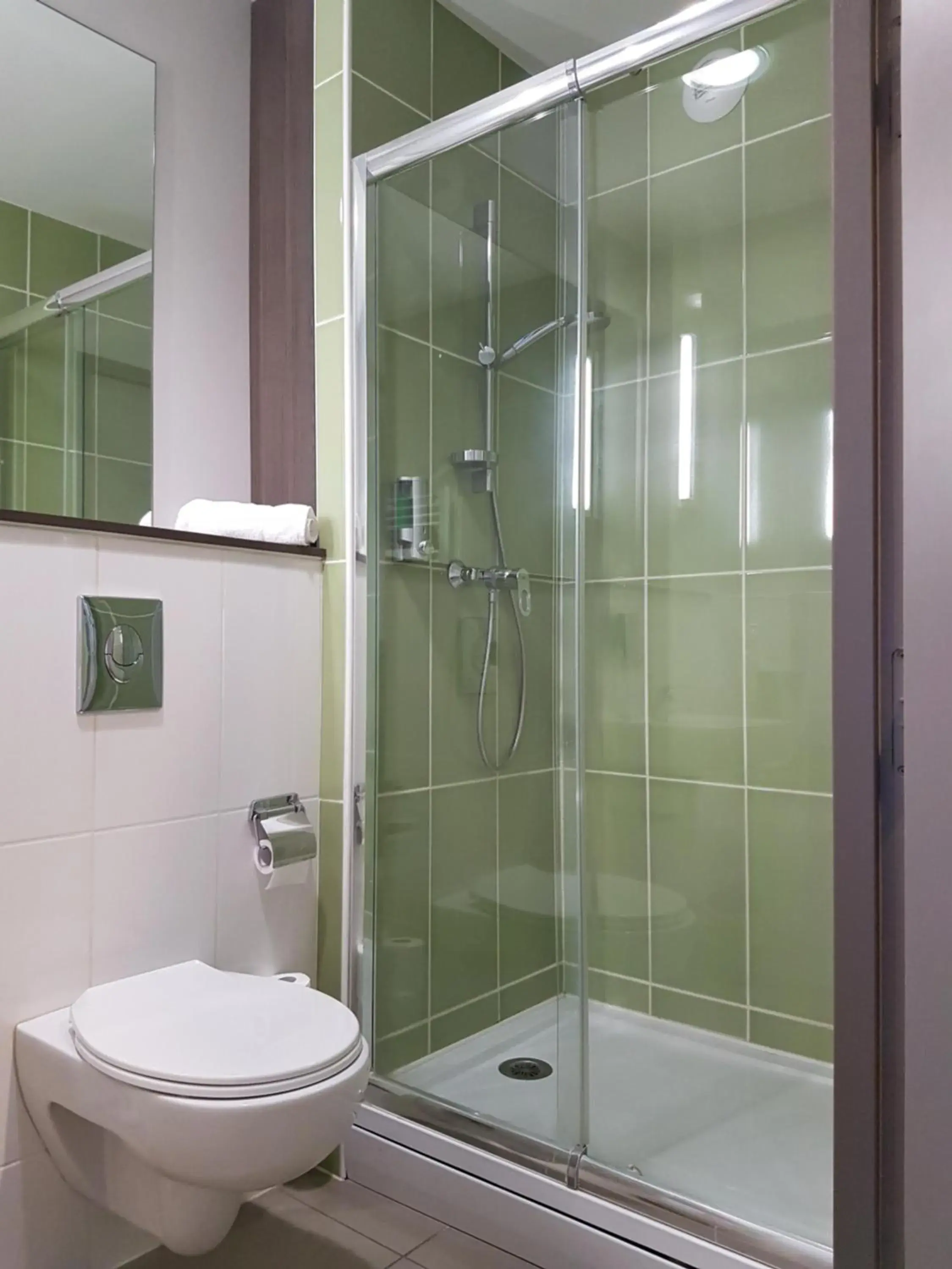 Standard Twin Room in The Originals City, L'Haut' Aile, Coquelles-Calais Tunnel s/Manche L'HAUTAILE Standard Twin Room in The Originals City, L'Haut' Aile, Coquelles-Calais Tunnel s/Manche L'HAUTAILE