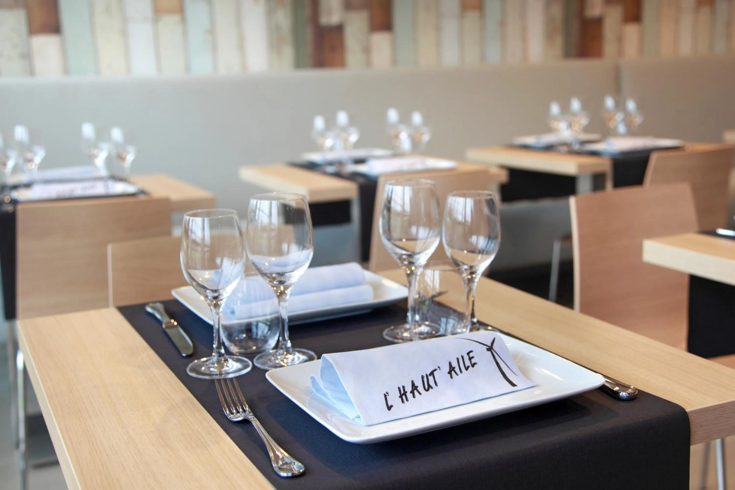 Restaurant/places to eat in The Originals City, L'Haut' Aile, Coquelles-Calais Tunnel s/Manche L'HAUTAILE