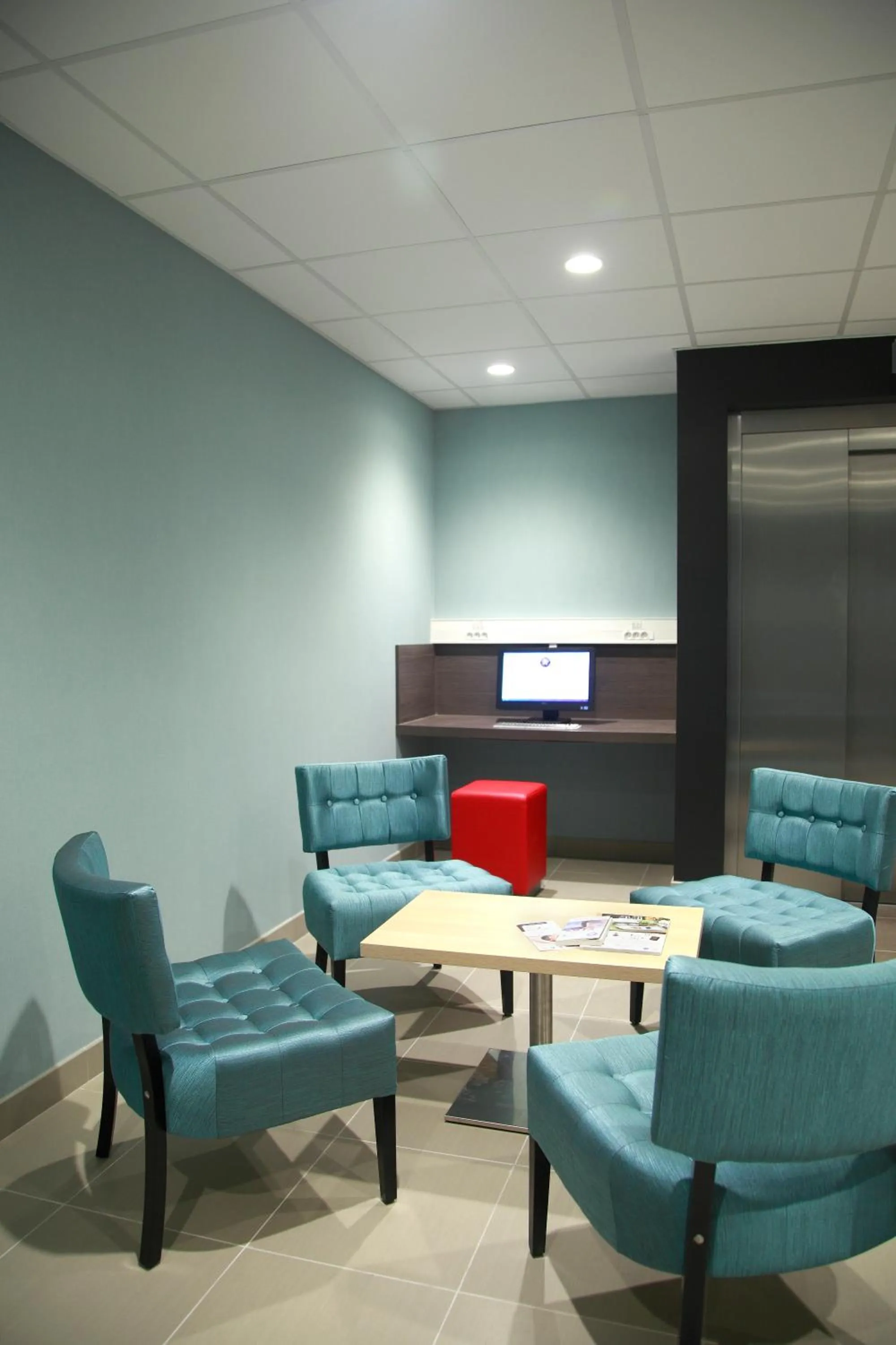 Living room in The Originals City, L'Haut' Aile, Coquelles-Calais Tunnel s/Manche L'HAUTAILE