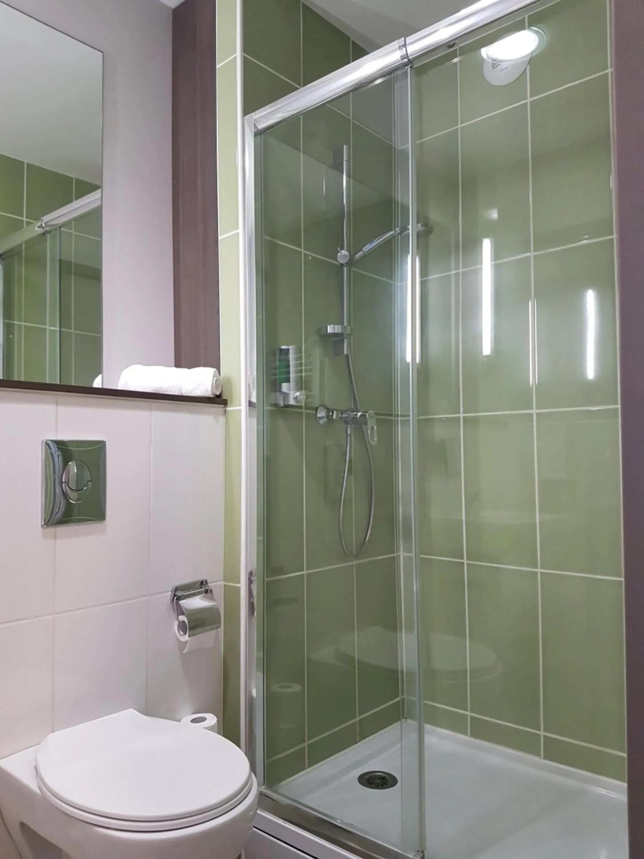 Standard Twin Room in The Originals City, L'Haut' Aile, Coquelles-Calais Tunnel s/Manche L'HAUTAILE Standard Twin Room in The Originals City, L'Haut' Aile, Coquelles-Calais Tunnel s/Manche L'HAUTAILE