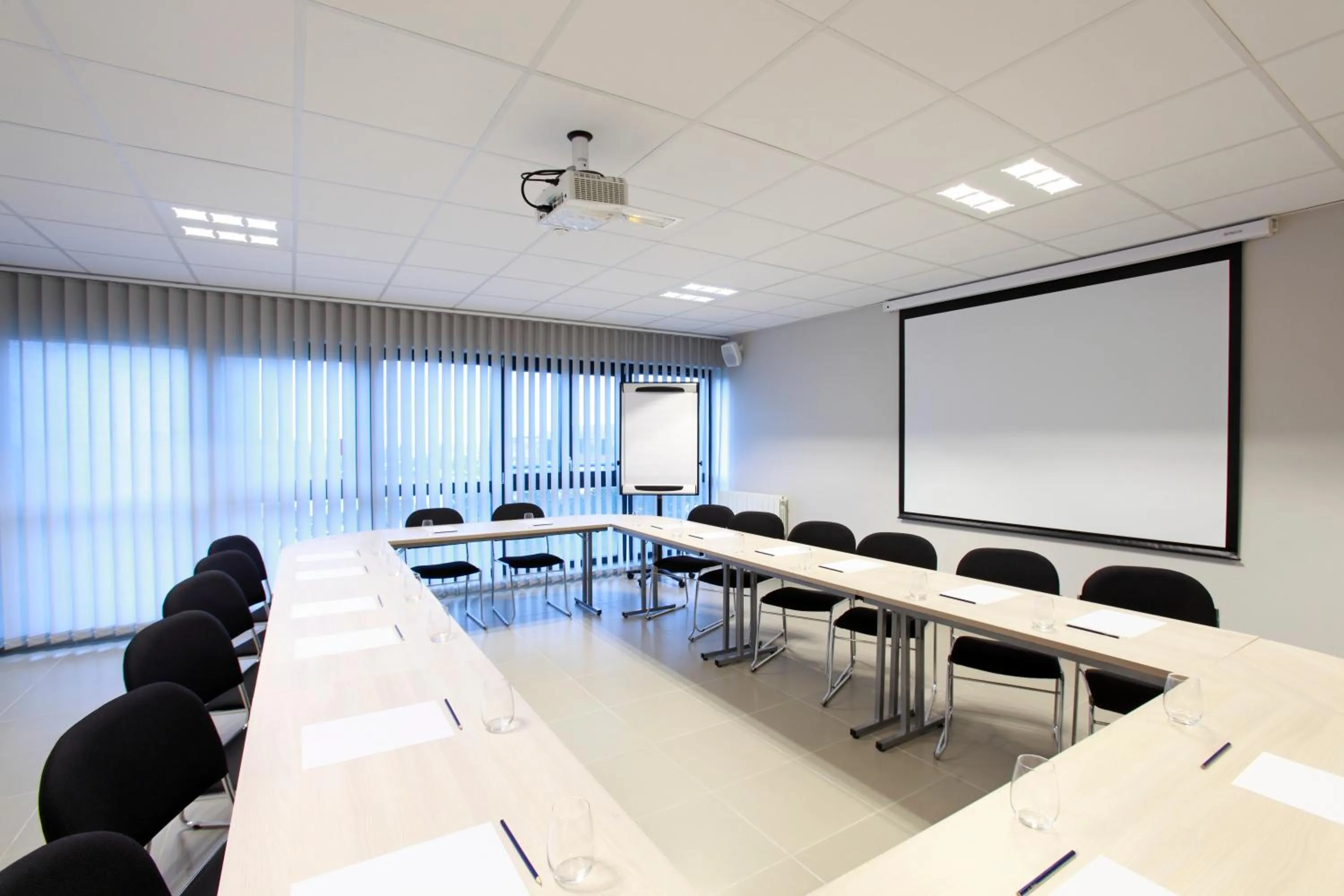 Business facilities in The Originals City, L'Haut' Aile, Coquelles-Calais Tunnel s/Manche L'HAUTAILE