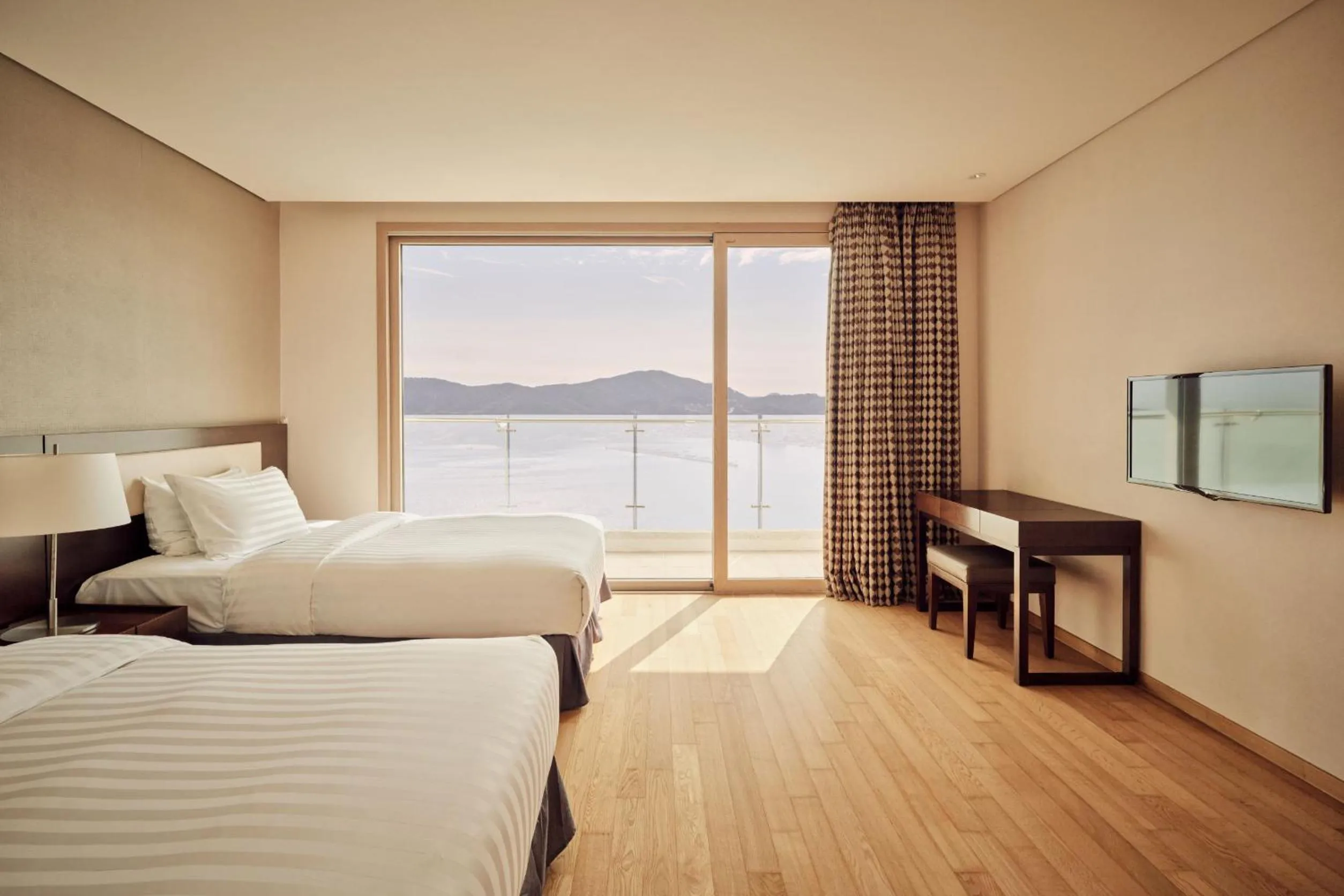 Bed in Sono Calm Geoje
