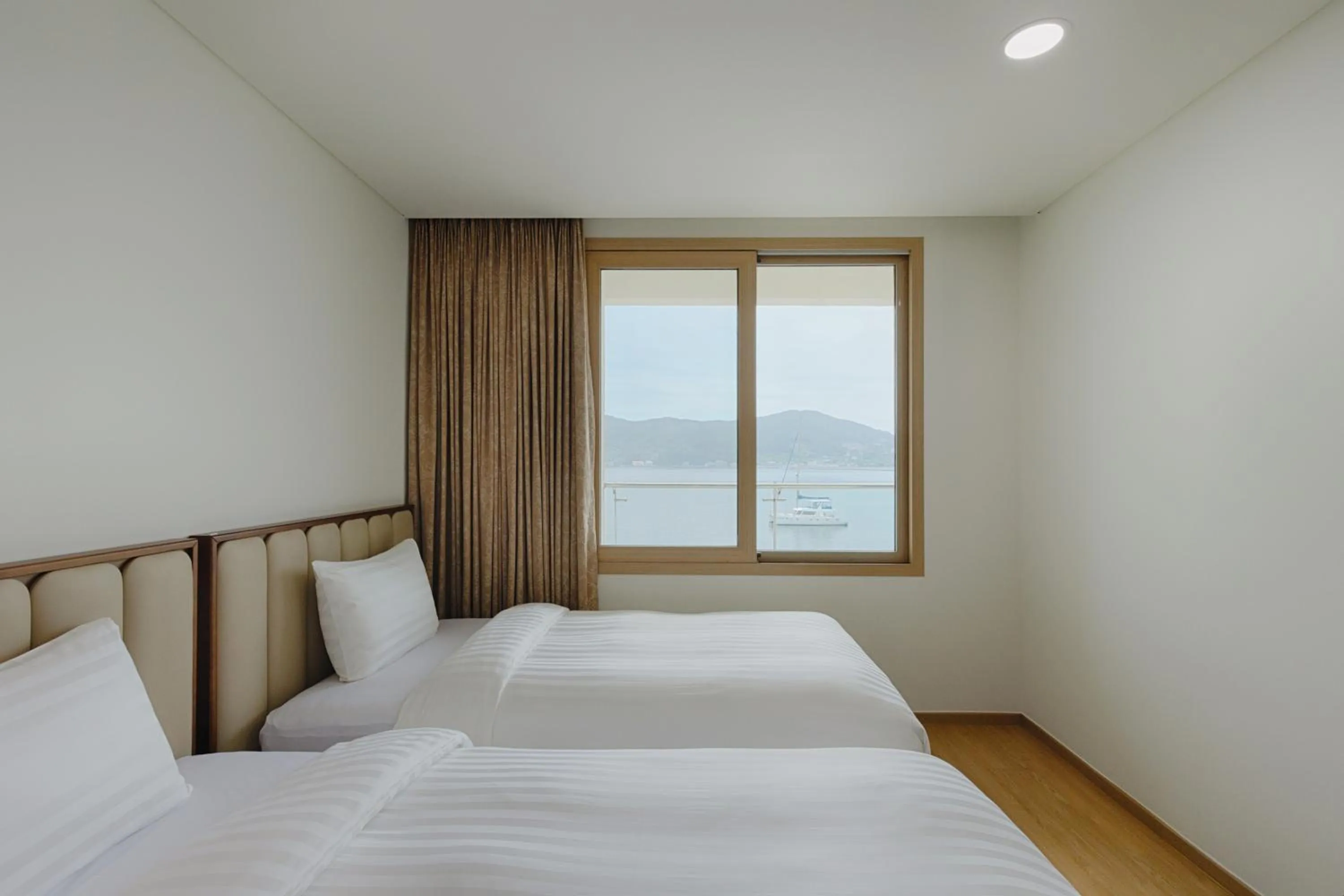 Bed in Sono Calm Geoje