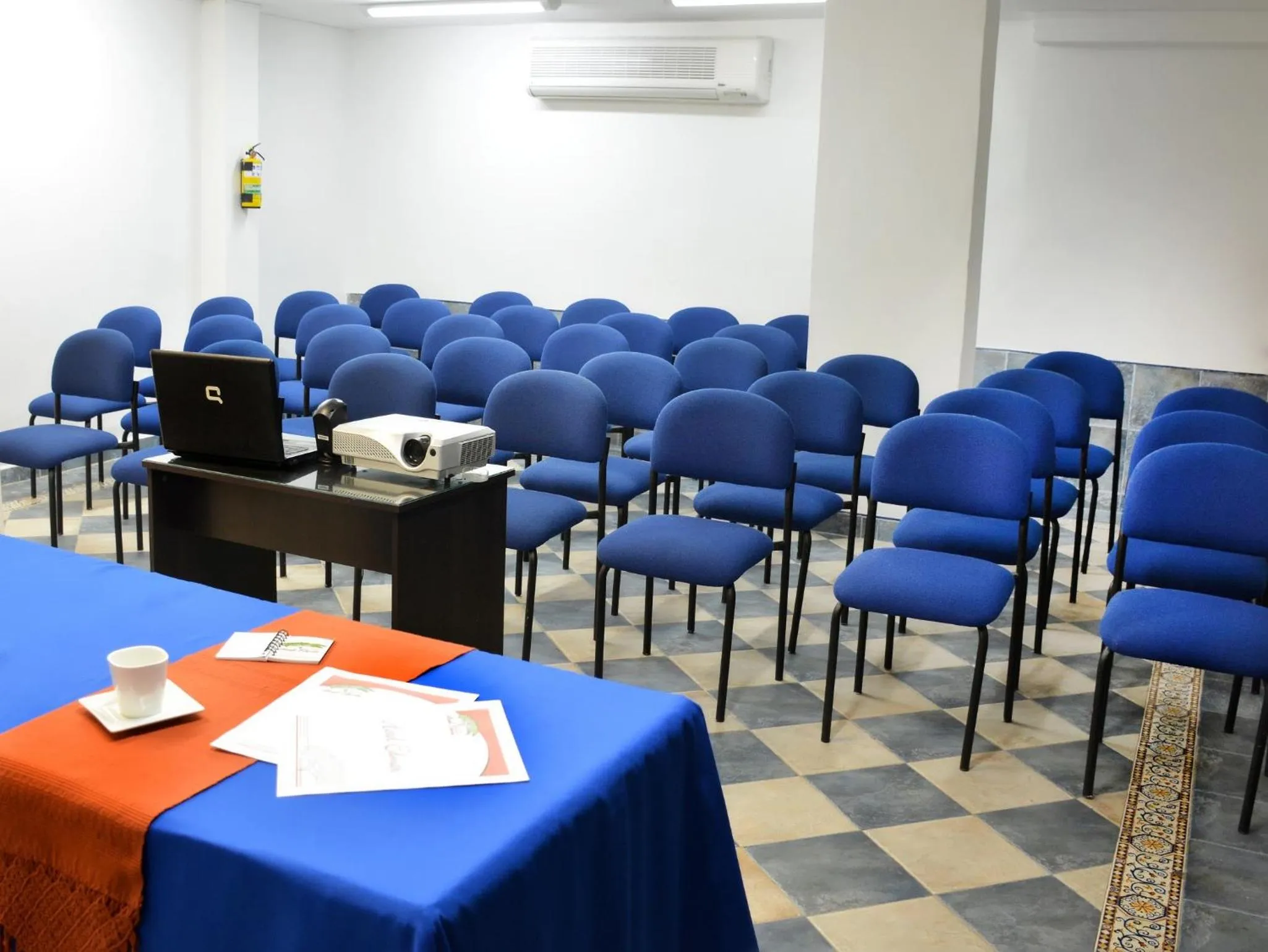 Business facilities in Hotel Edmar