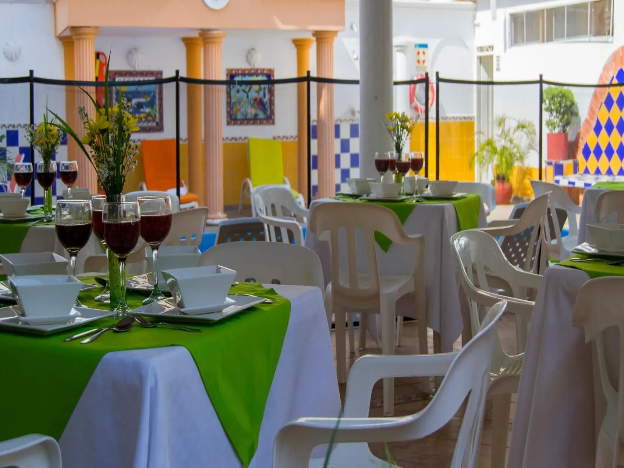 Restaurant/places to eat in Hotel Edmar Restaurant/places to eat in Hotel Edmar
