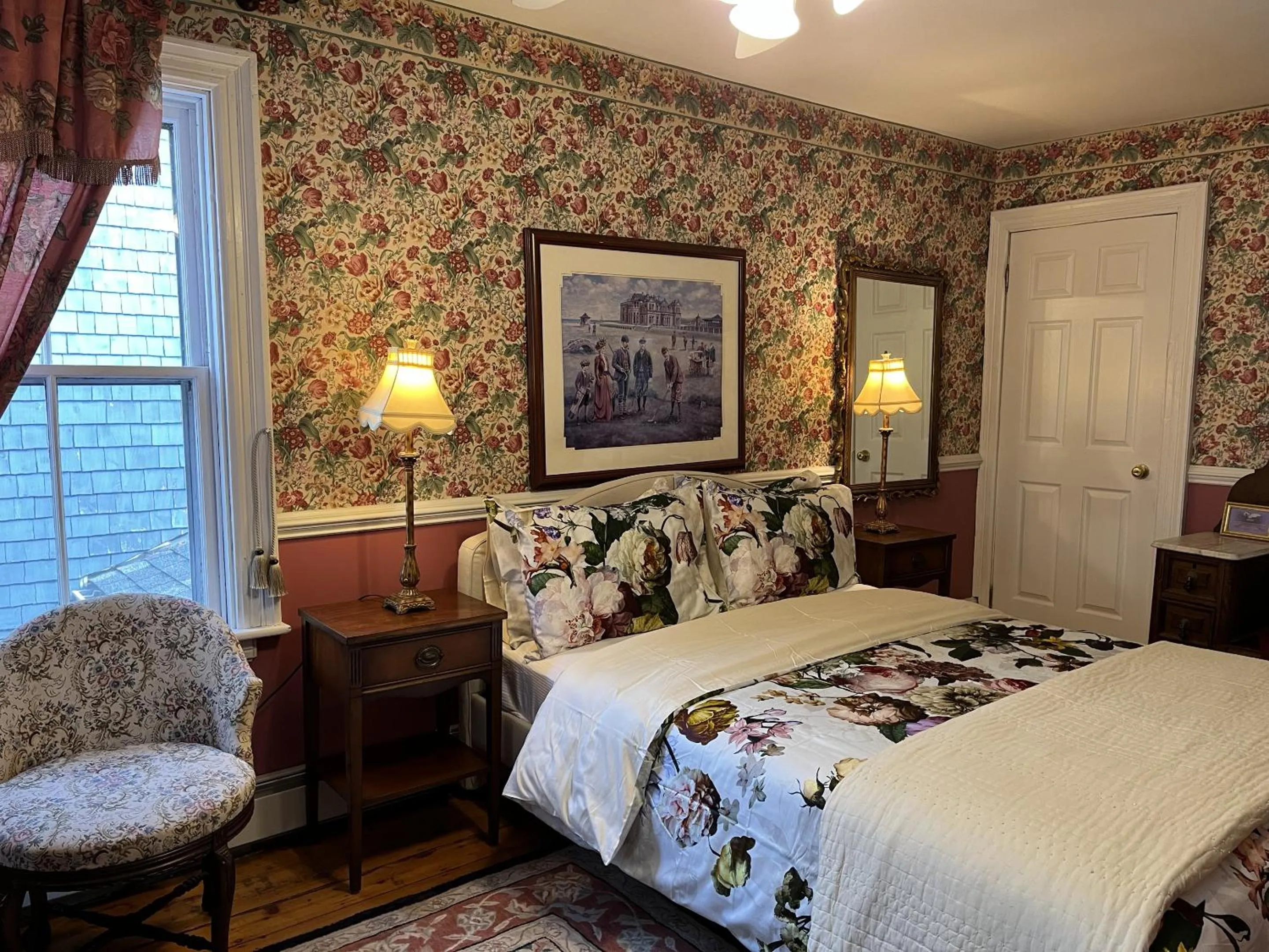 Bedroom, Bed in Surfside Inn