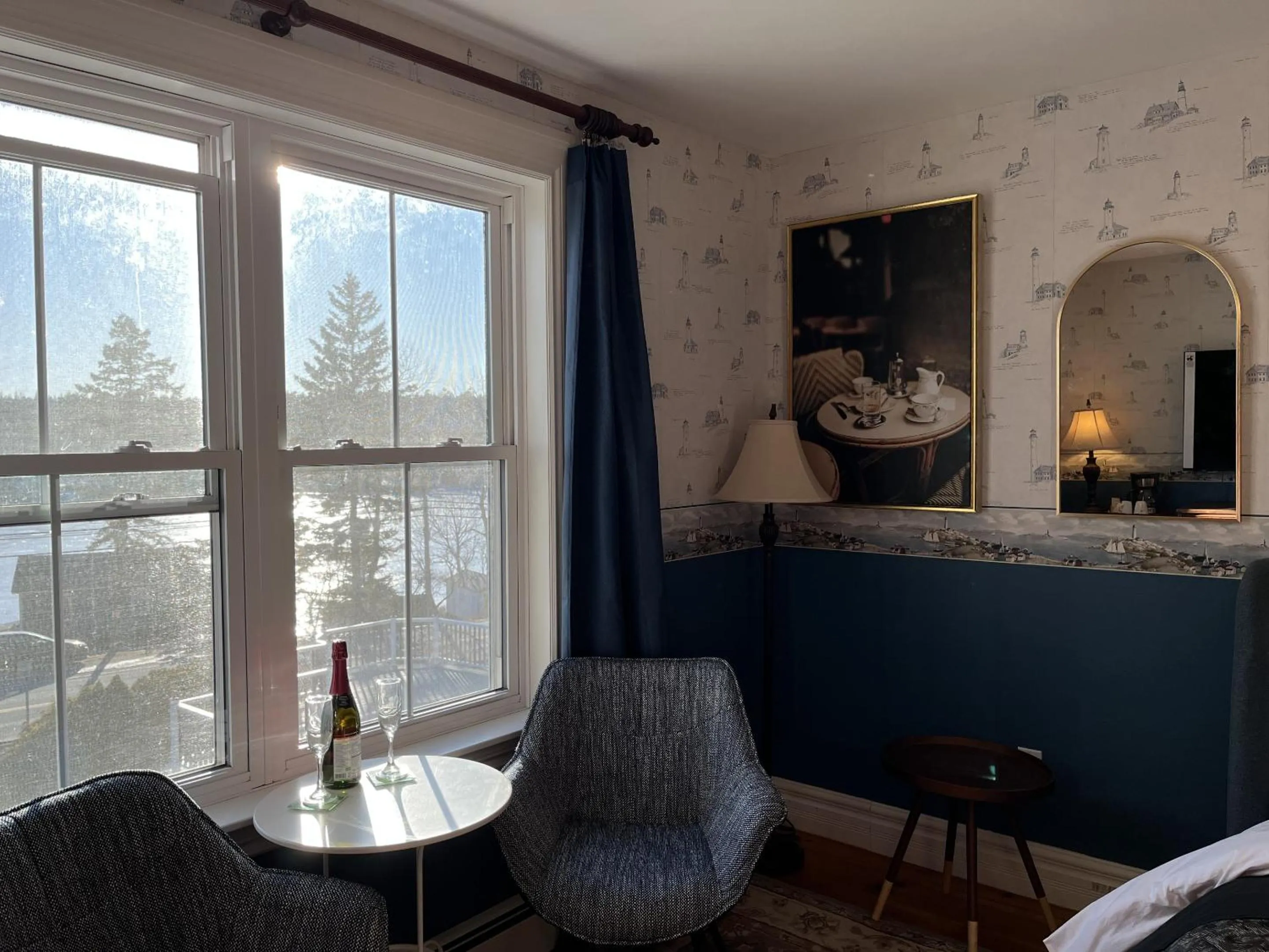 Bedroom in Surfside Inn