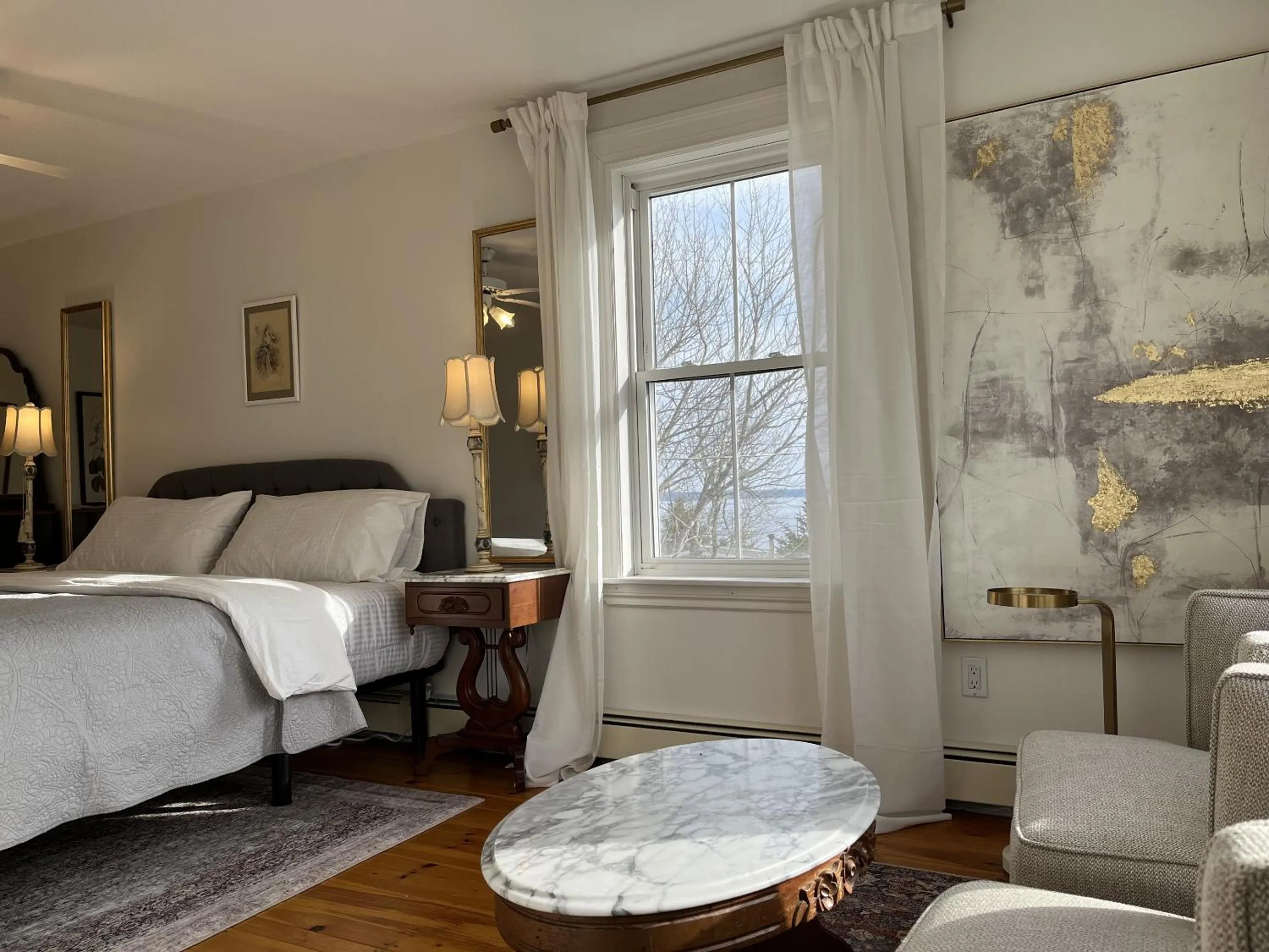 Bedroom, Bed in Surfside Inn