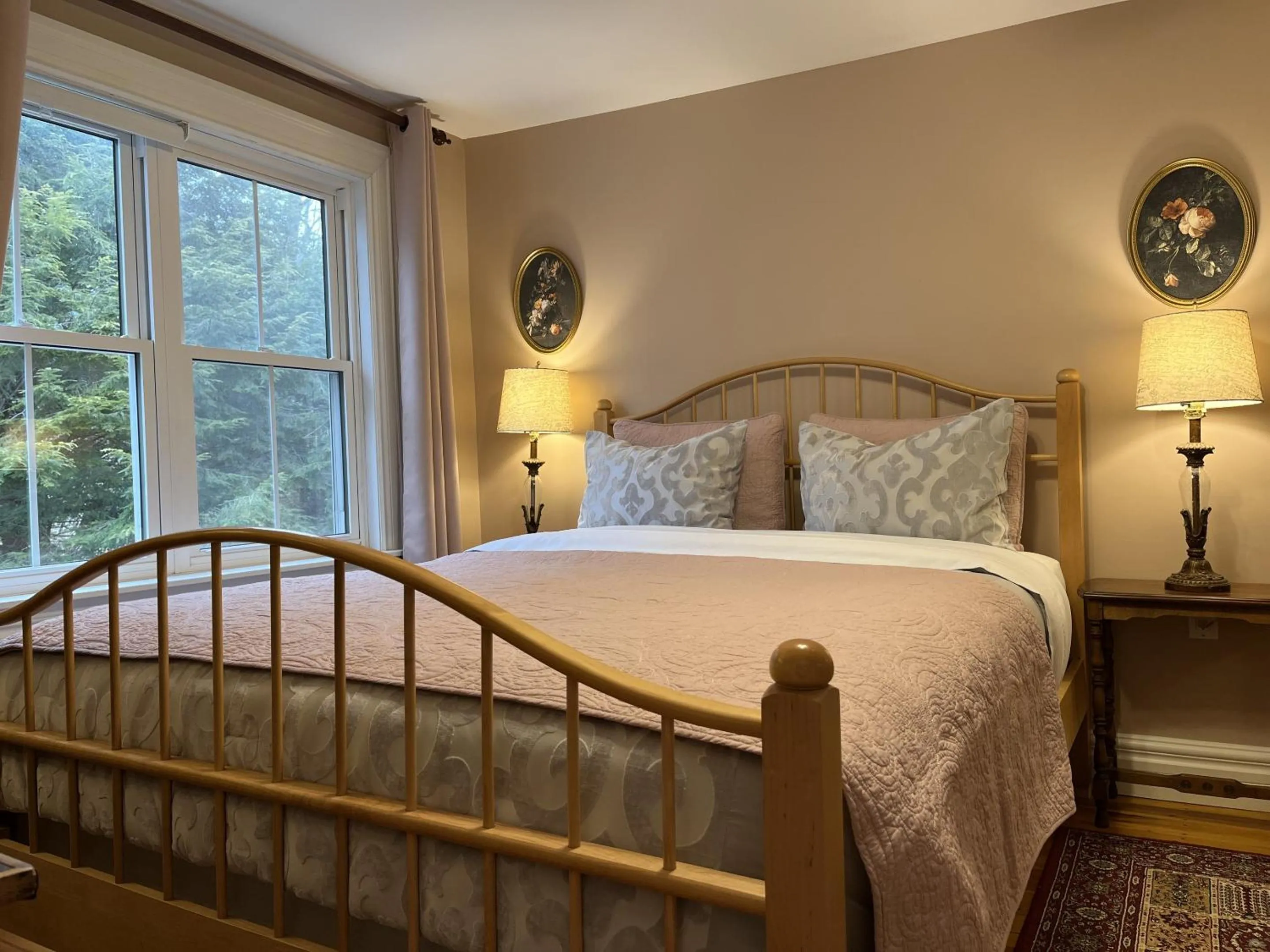 Bedroom, Bed in Surfside Inn